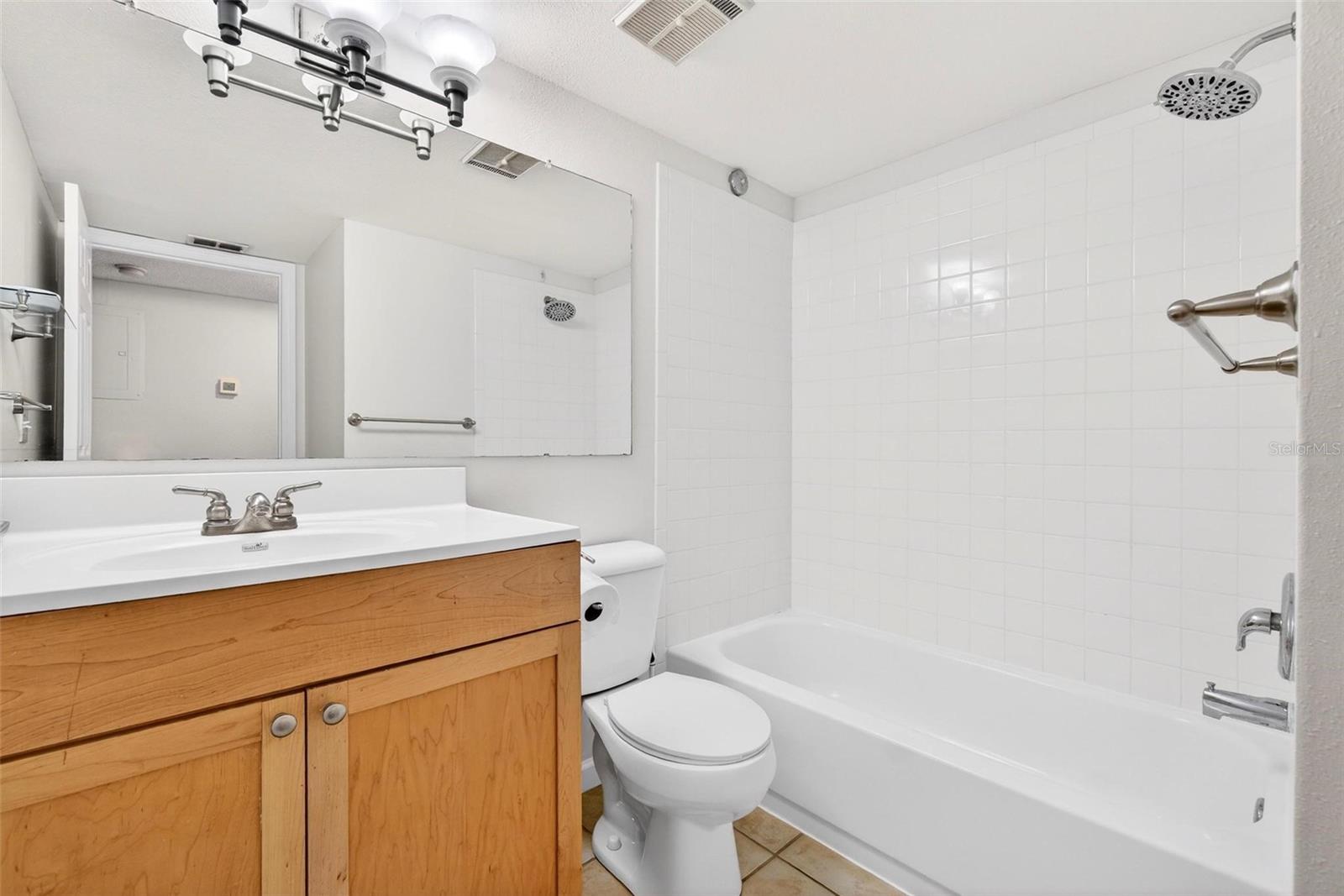 2500 WINDING CREEK BLVD #E203