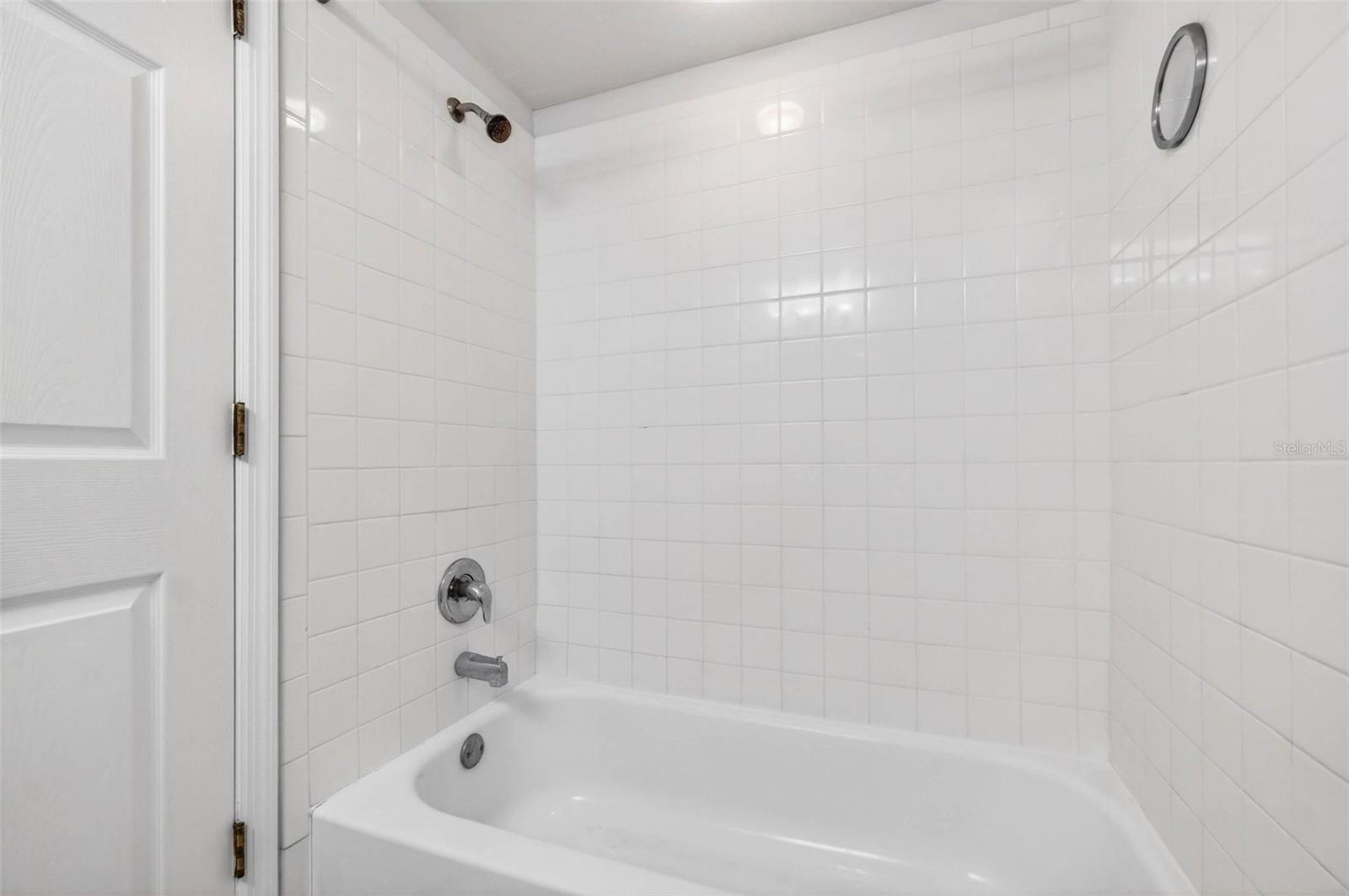 2500 WINDING CREEK BLVD #E203