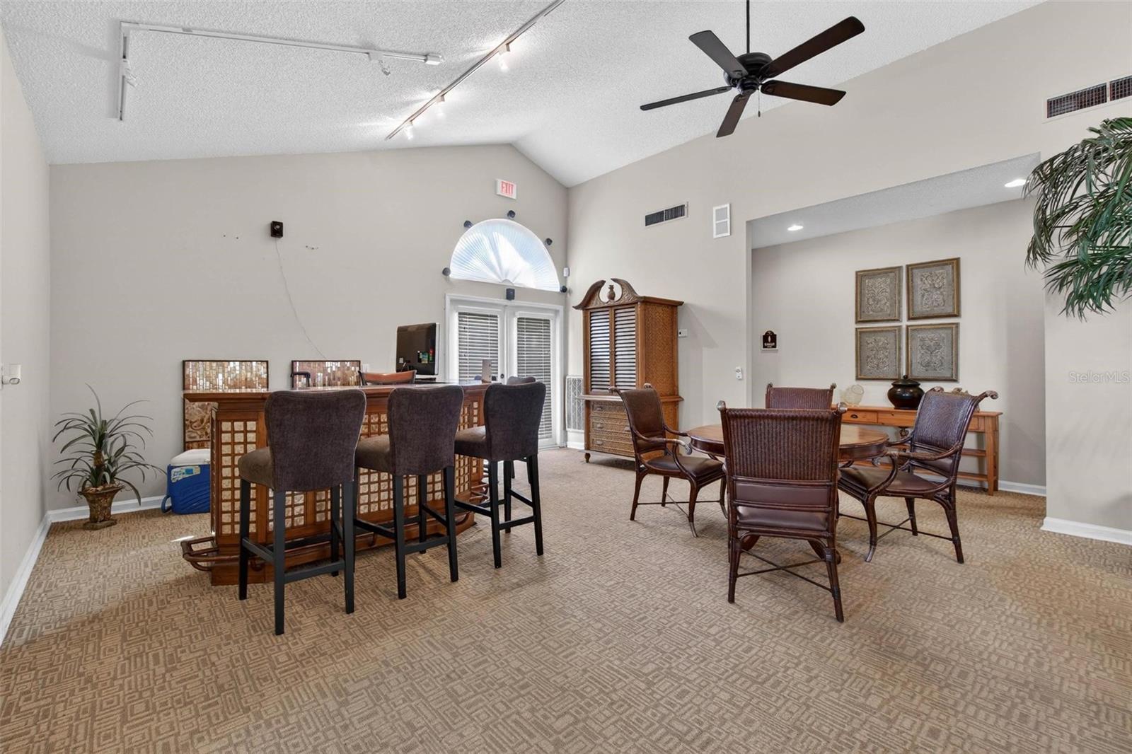 2500 WINDING CREEK BLVD #E203