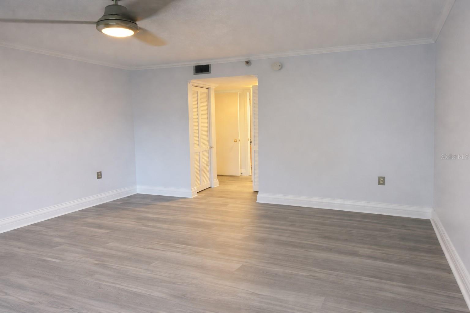 2333 FEATHER SOUND DR #A301