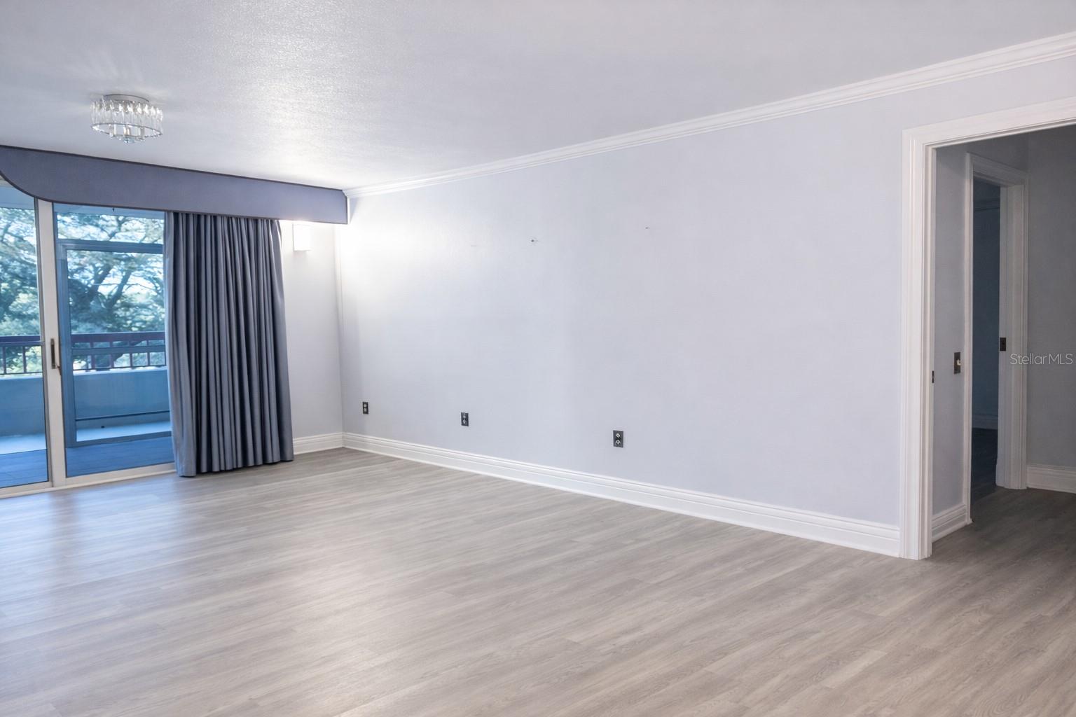 2333 FEATHER SOUND DR #A301