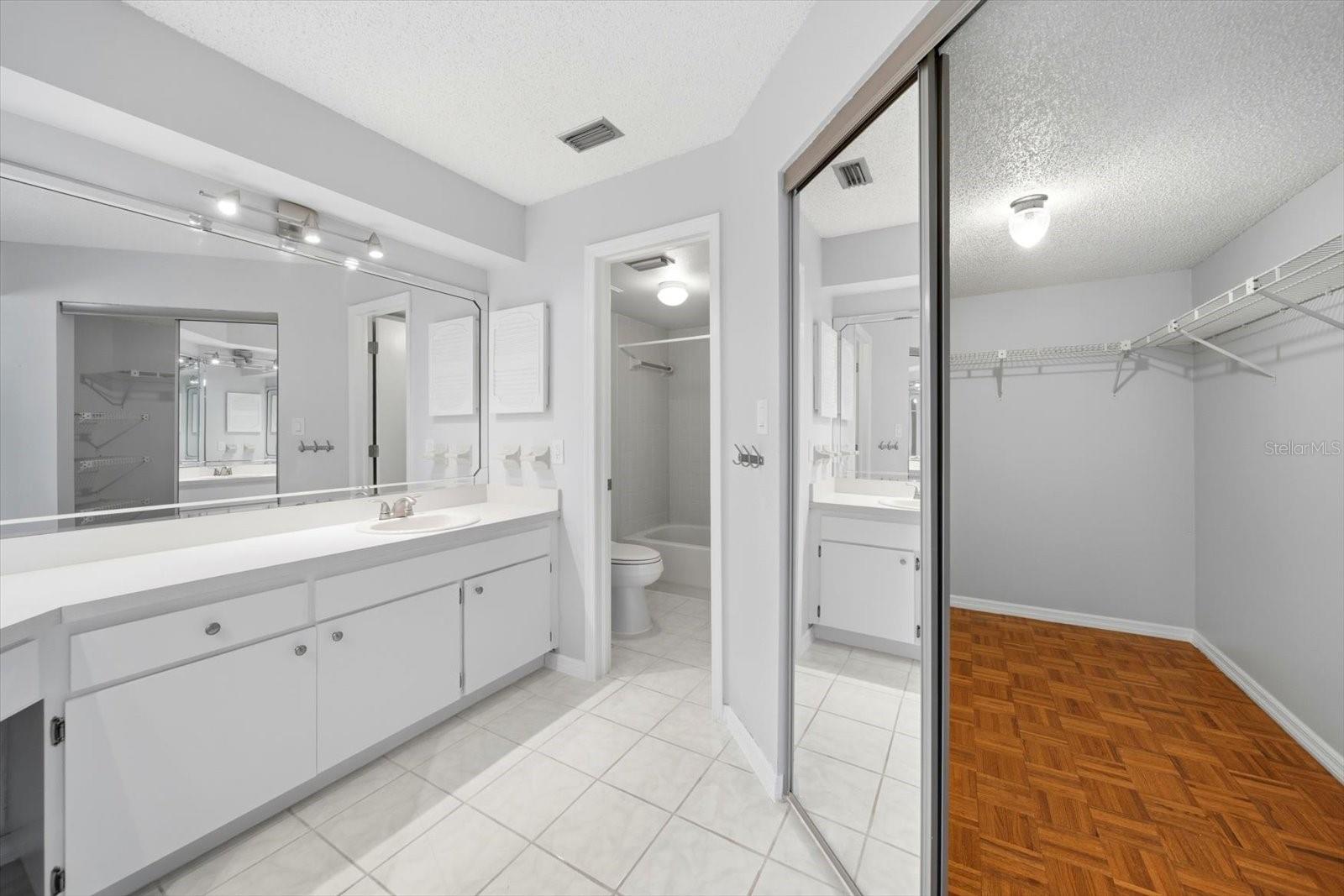 6826 STONES THROW CIR N #11206