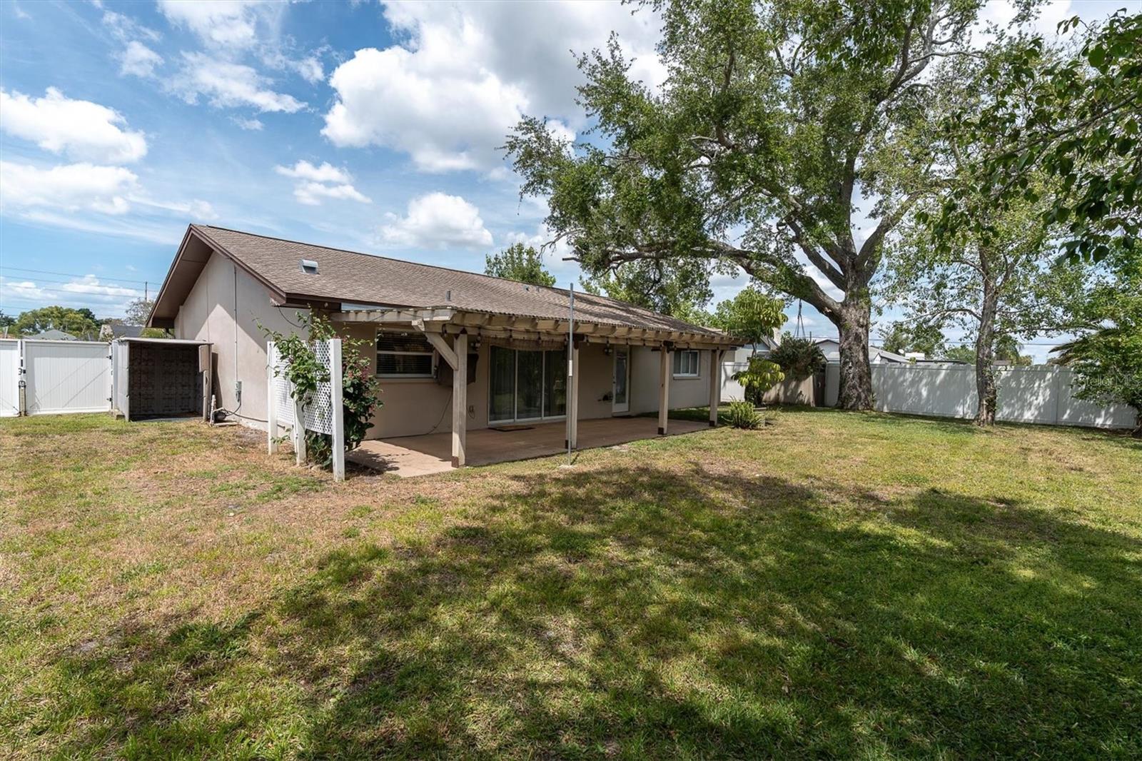 13176 DORCHESTER DR