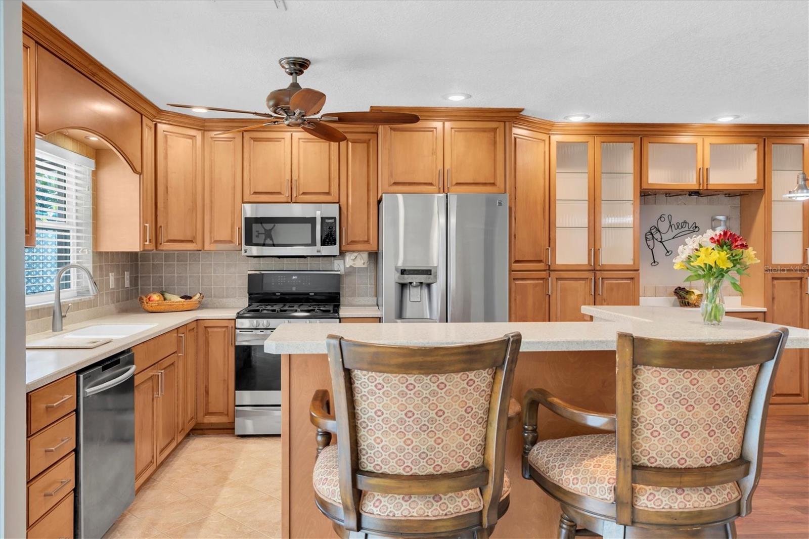 13176 DORCHESTER DR
