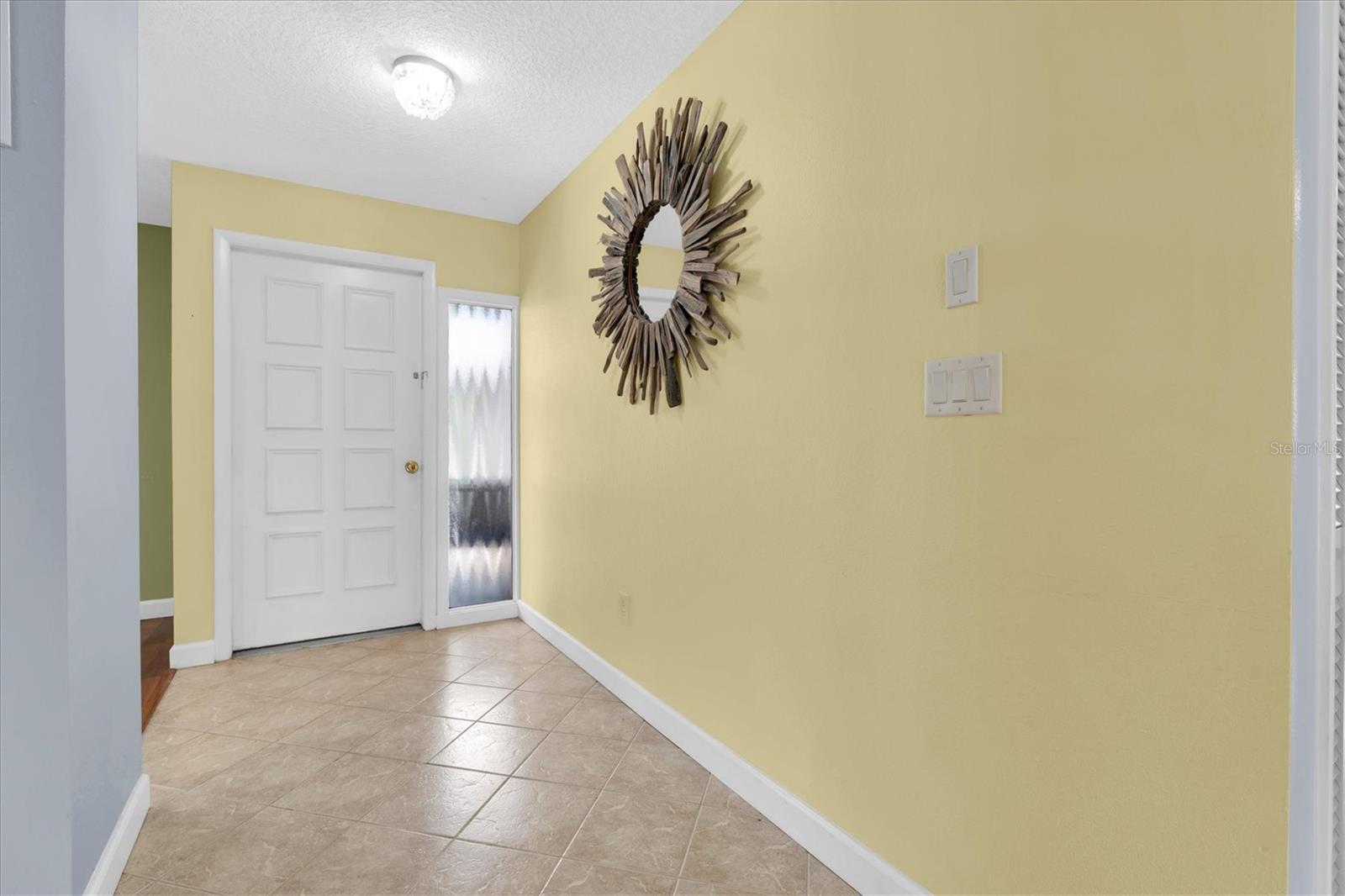 13176 DORCHESTER DR