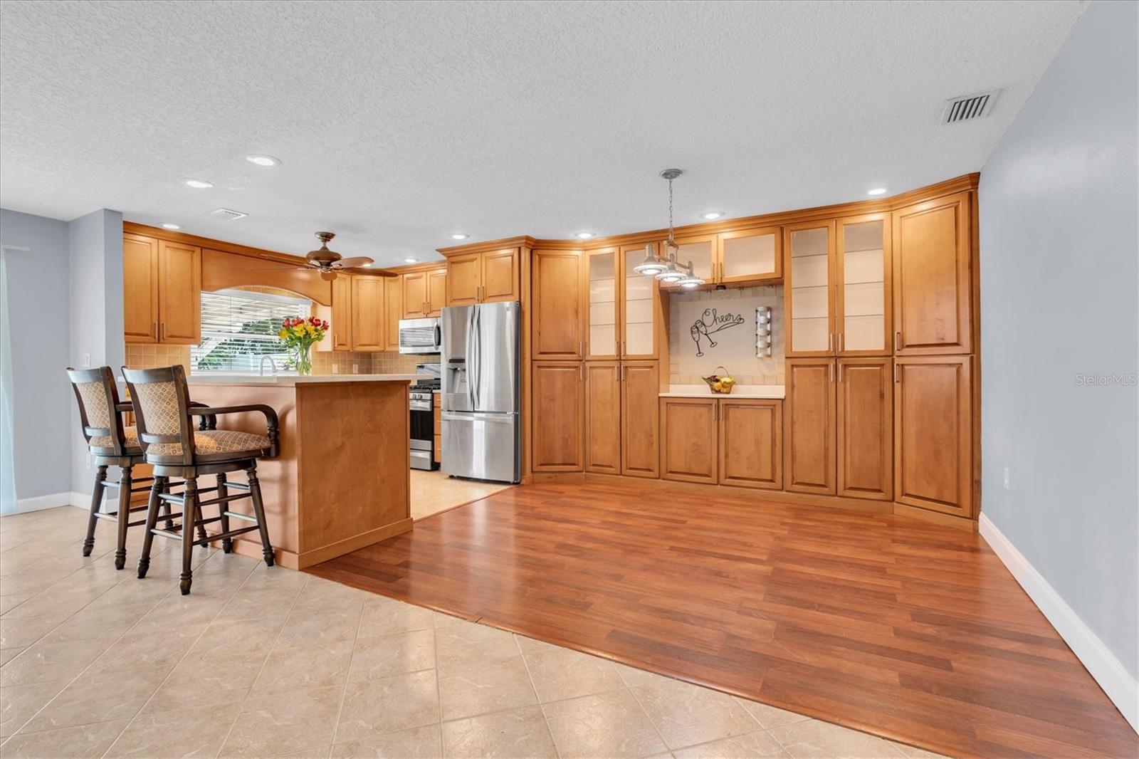 13176 DORCHESTER DR