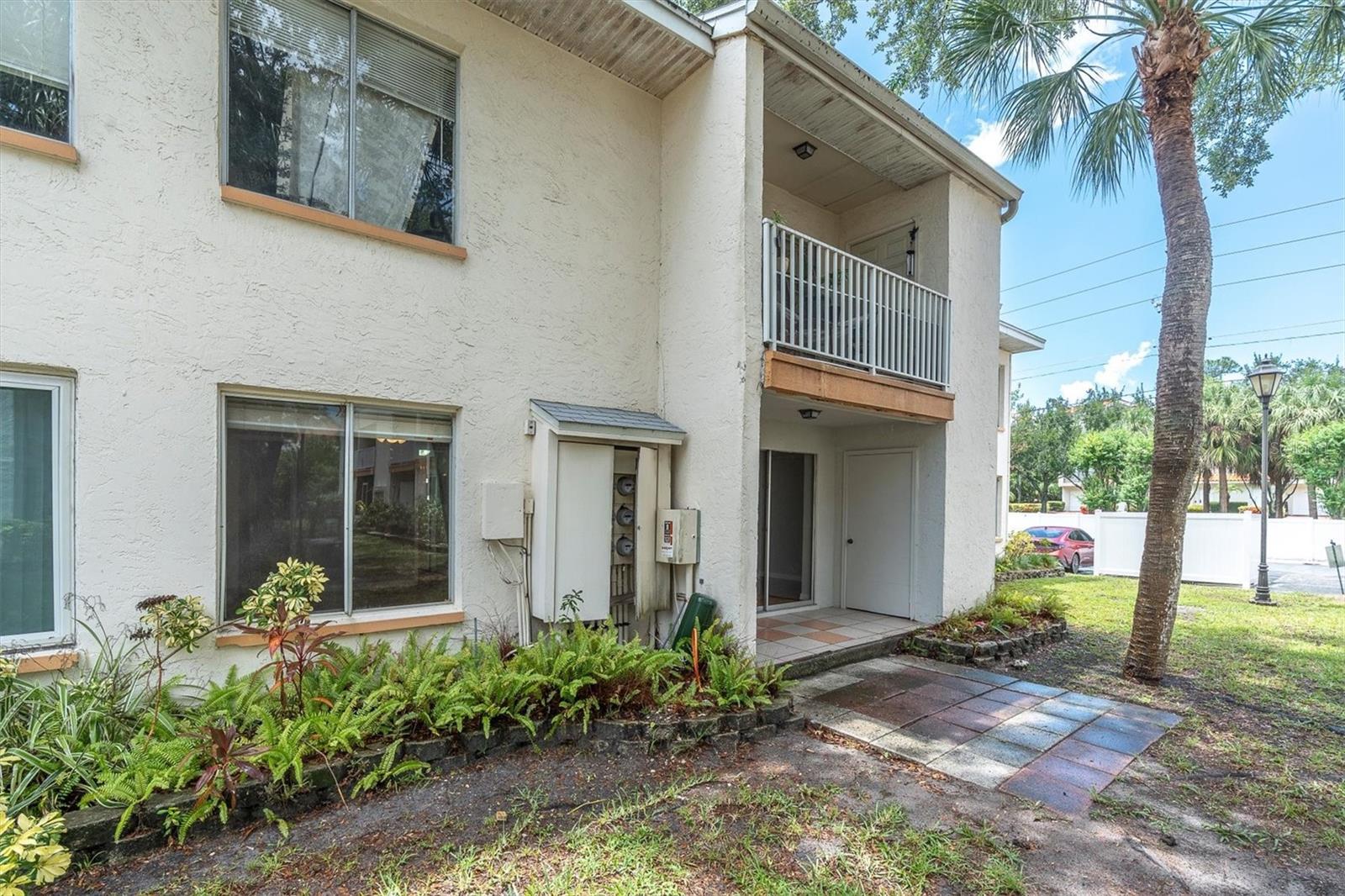 675 99TH AVE N #102