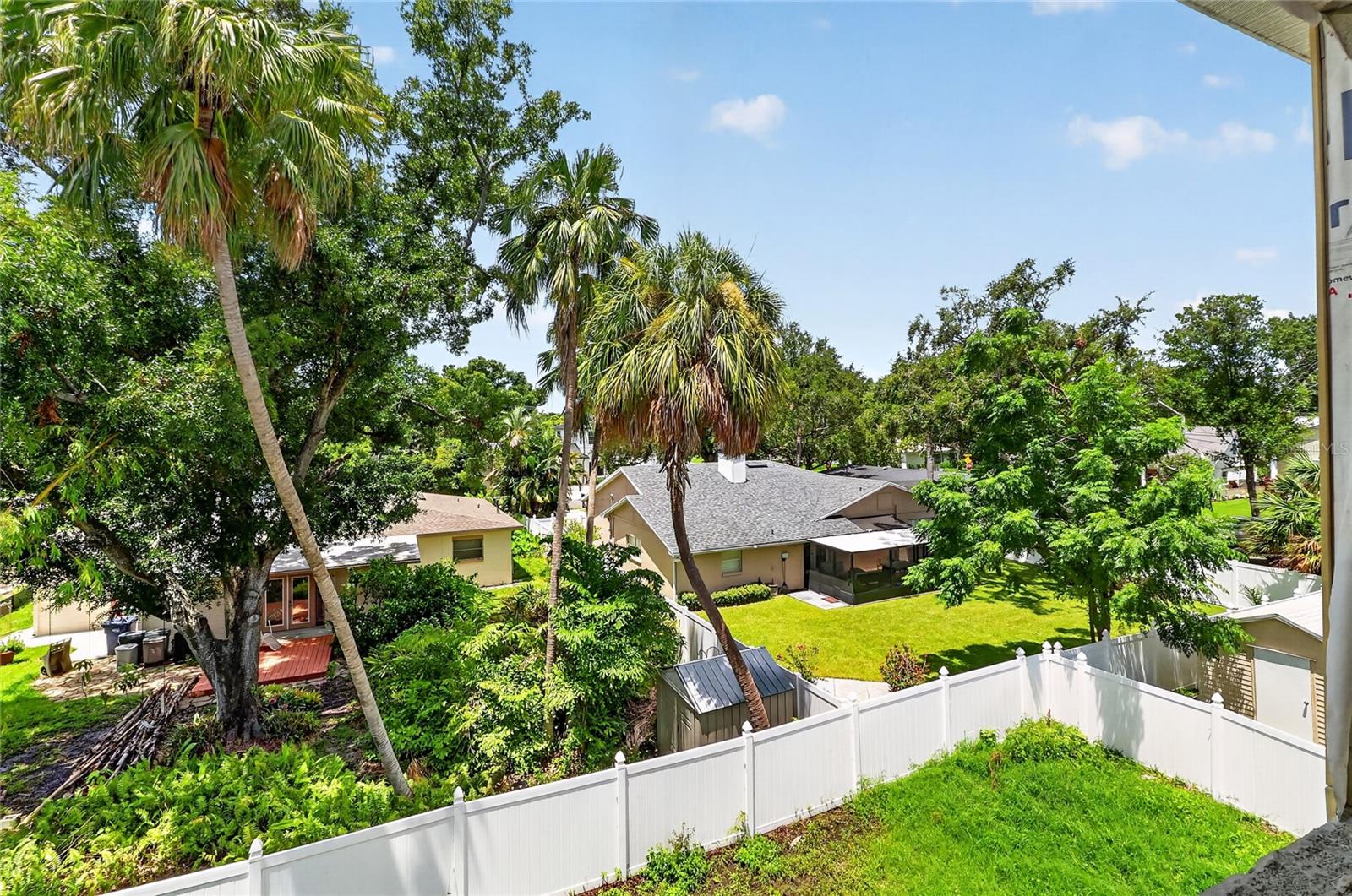 207 S GARDENIA AVE