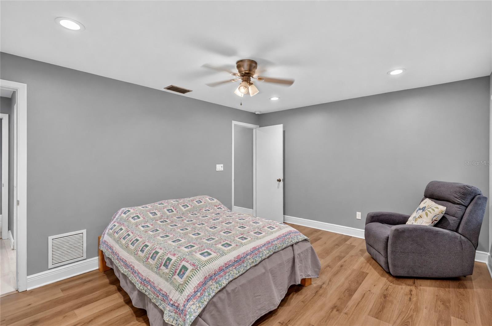 1158 OVERCASH DR