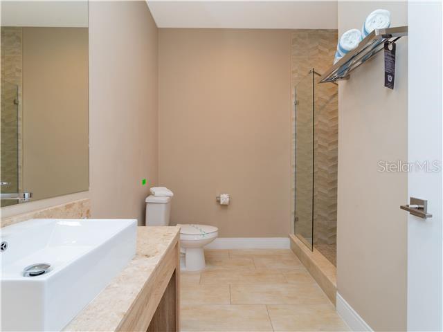 3049 ROCKEFELLER WAY