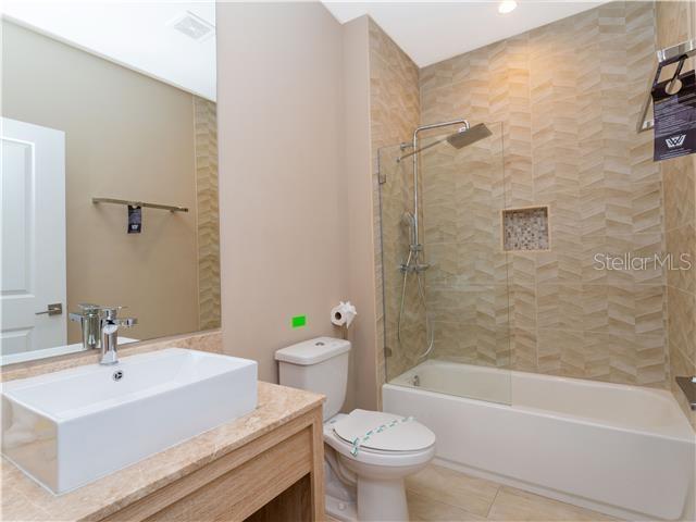 3049 ROCKEFELLER WAY