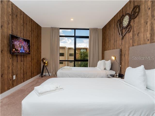 3049 ROCKEFELLER WAY