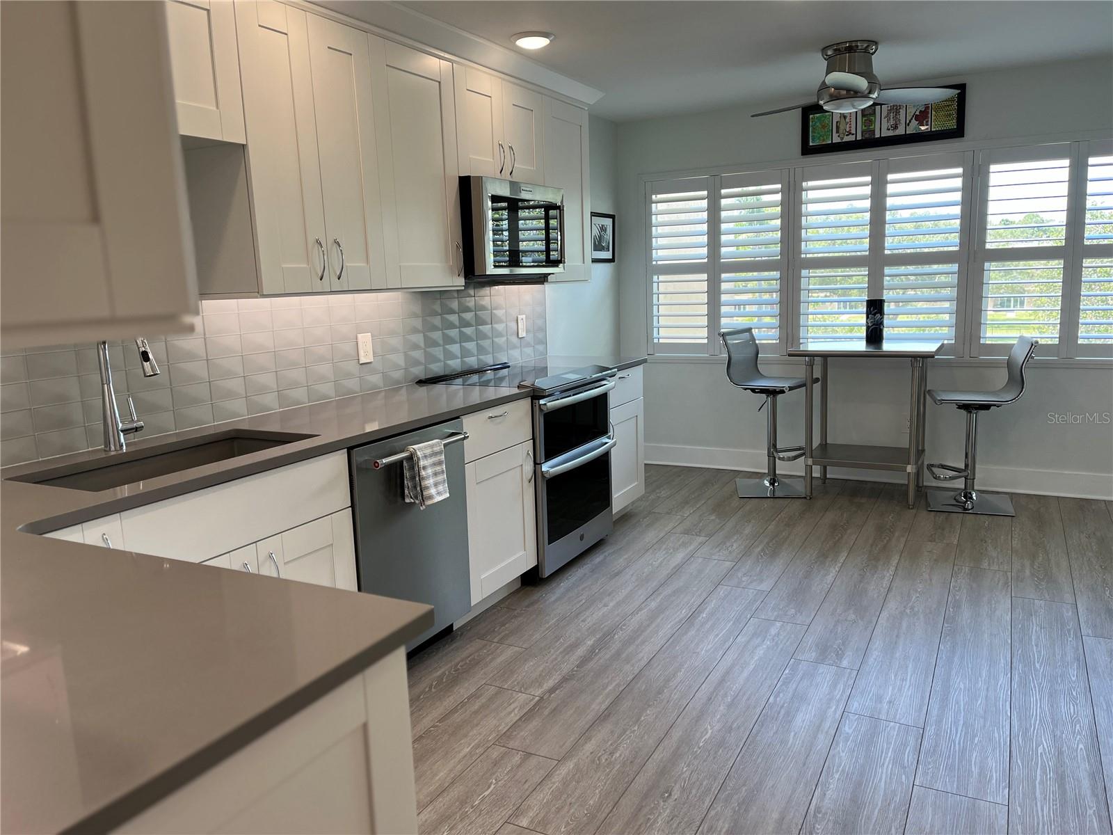 5080 LOCUST ST NE #324