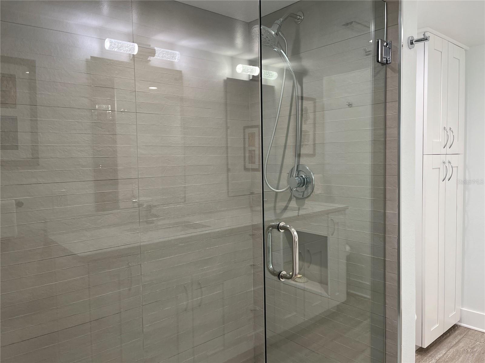 5080 LOCUST ST NE #324