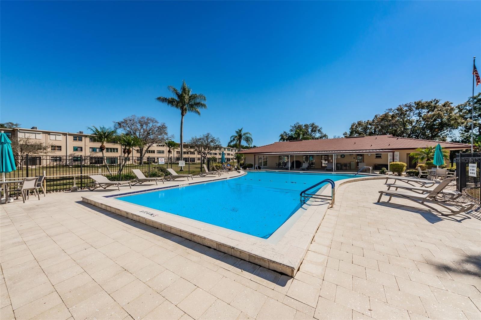 5080 LOCUST ST NE #324