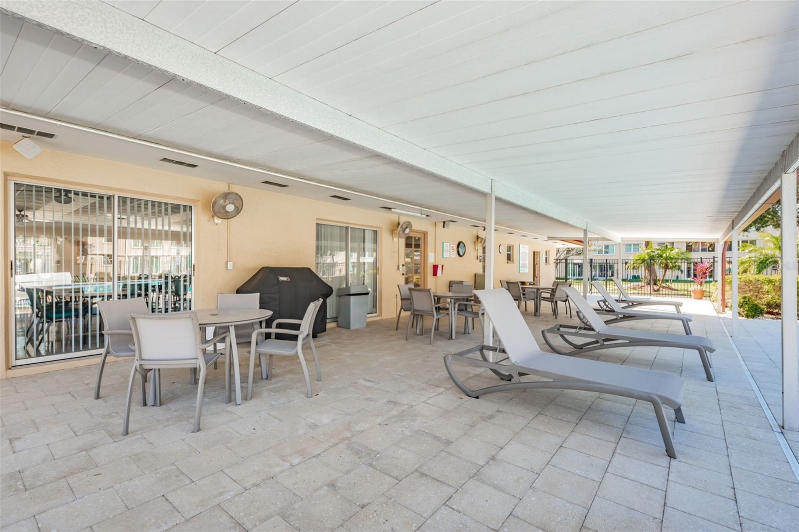 5080 LOCUST ST NE #324