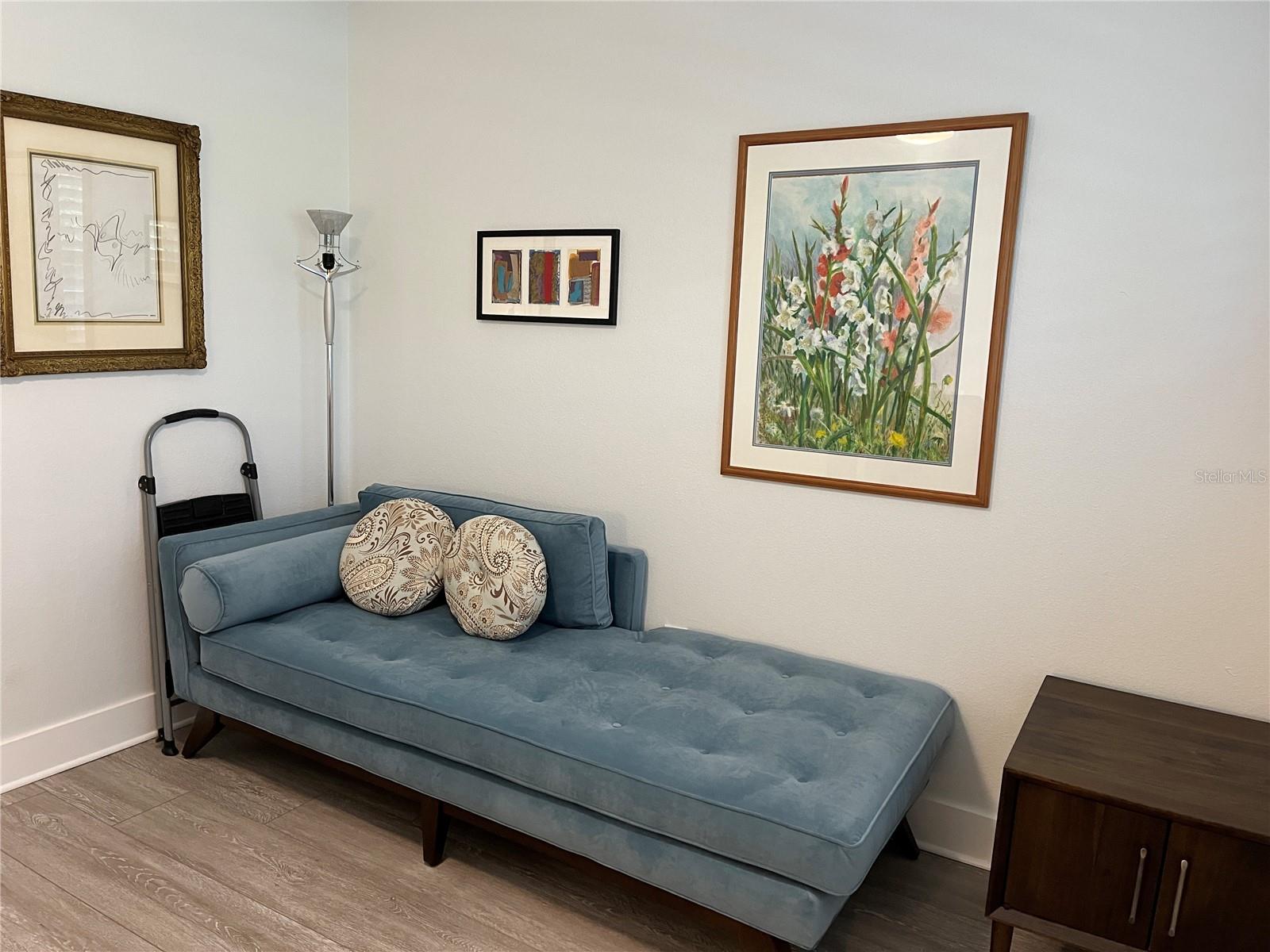 5080 LOCUST ST NE #324