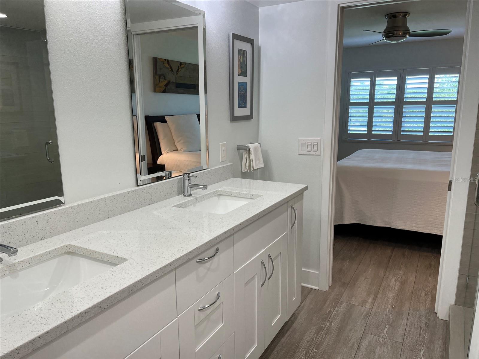 5080 LOCUST ST NE #324