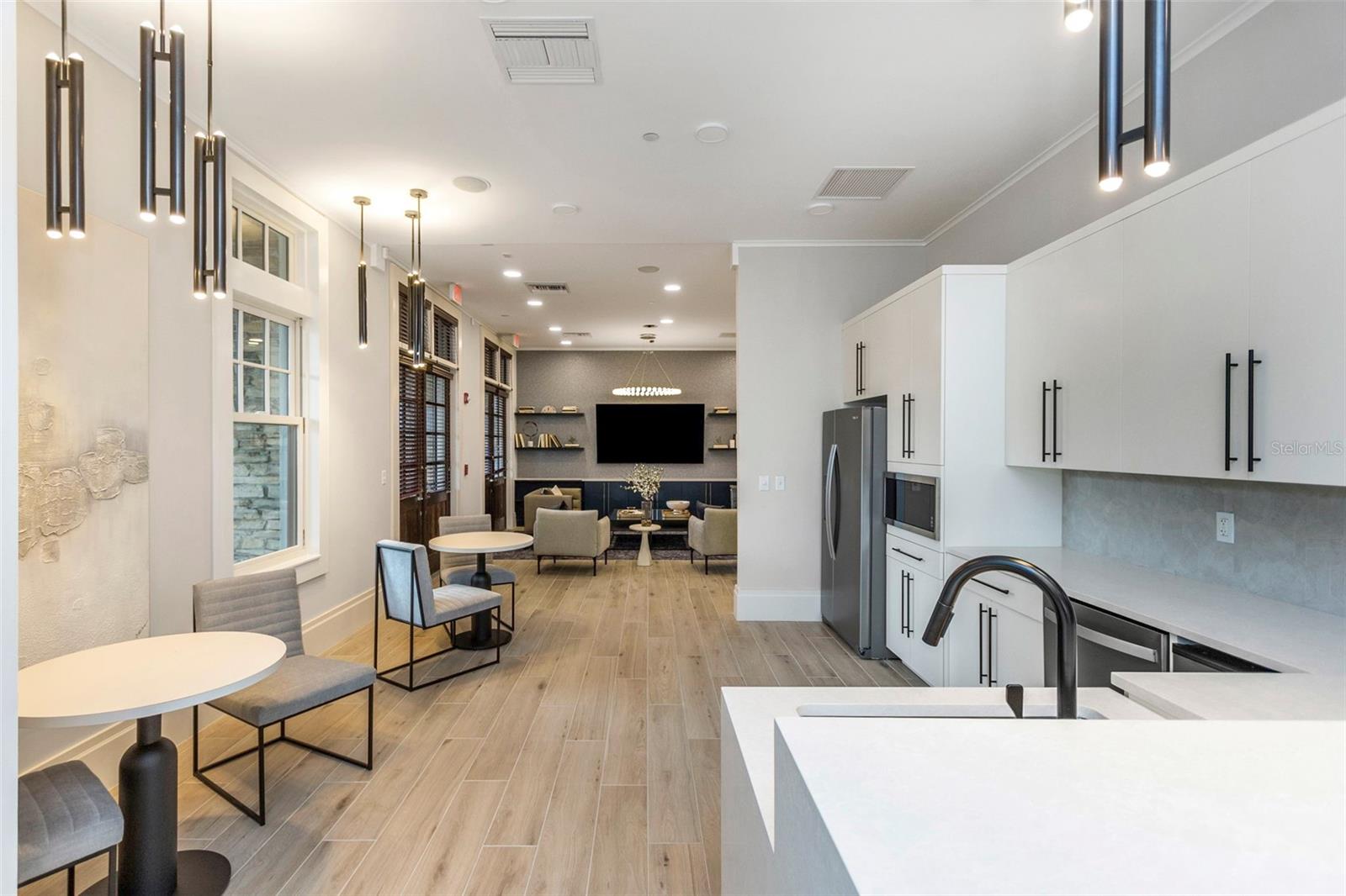 5504 BUNGALOW GROVE CT