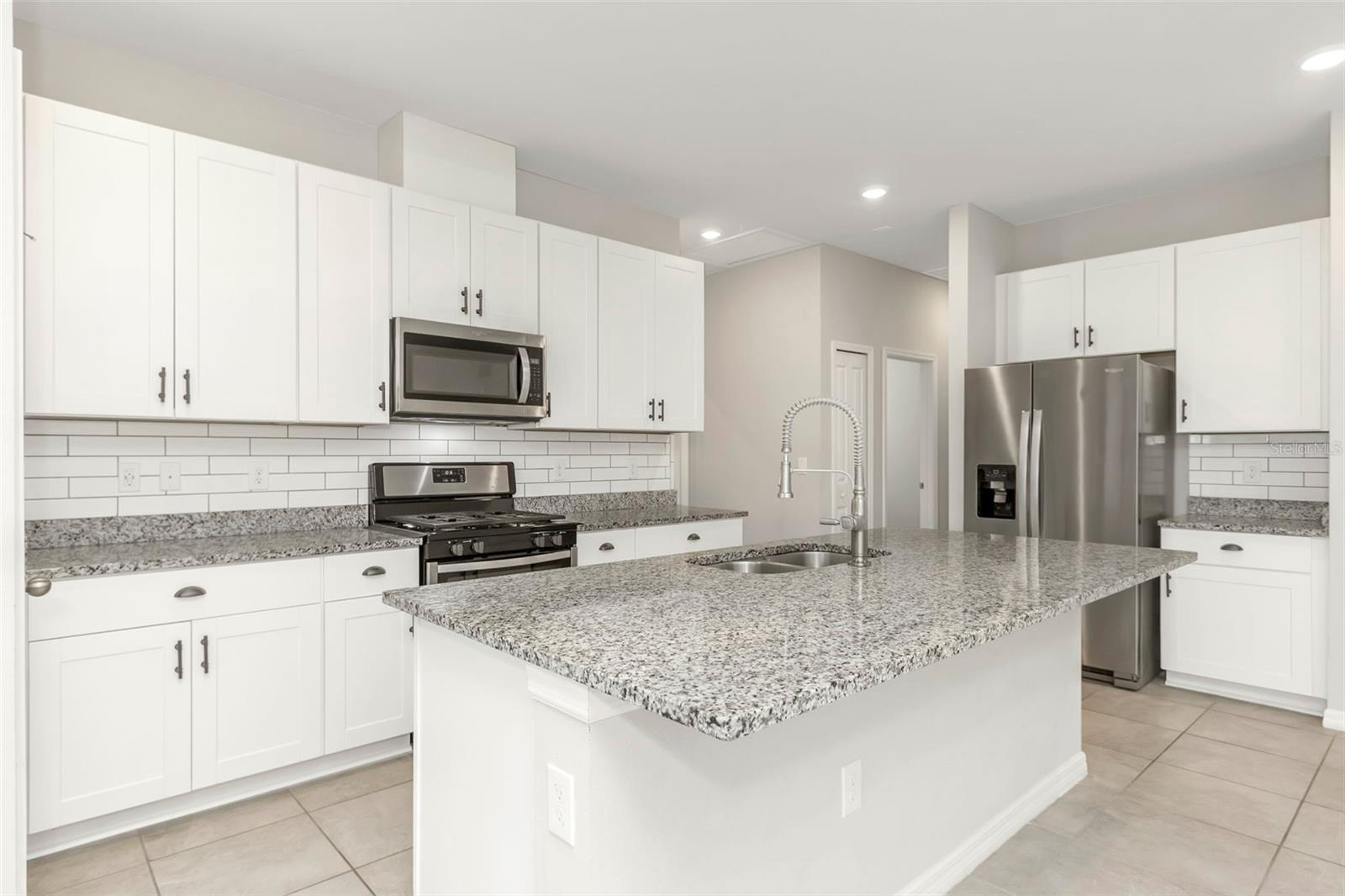 5504 BUNGALOW GROVE CT