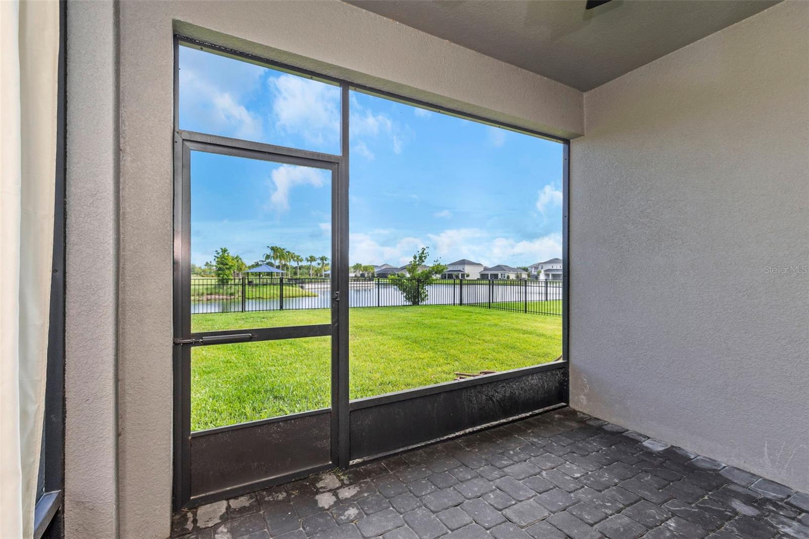 5504 BUNGALOW GROVE CT