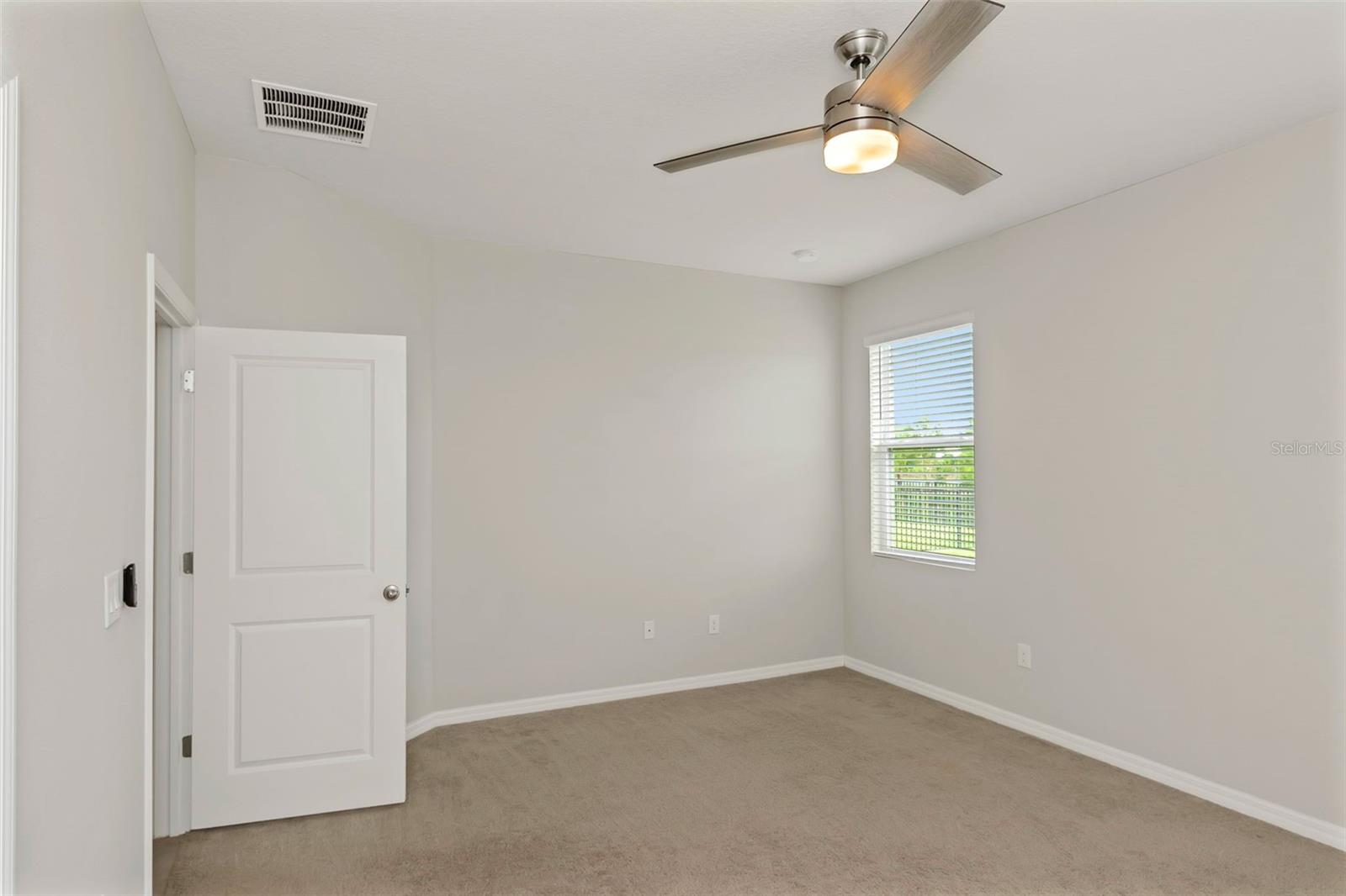 5504 BUNGALOW GROVE CT