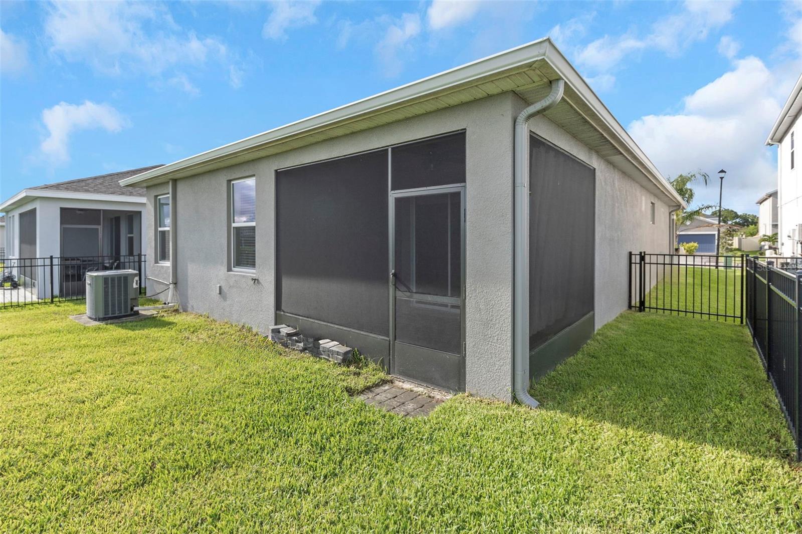 5504 BUNGALOW GROVE CT