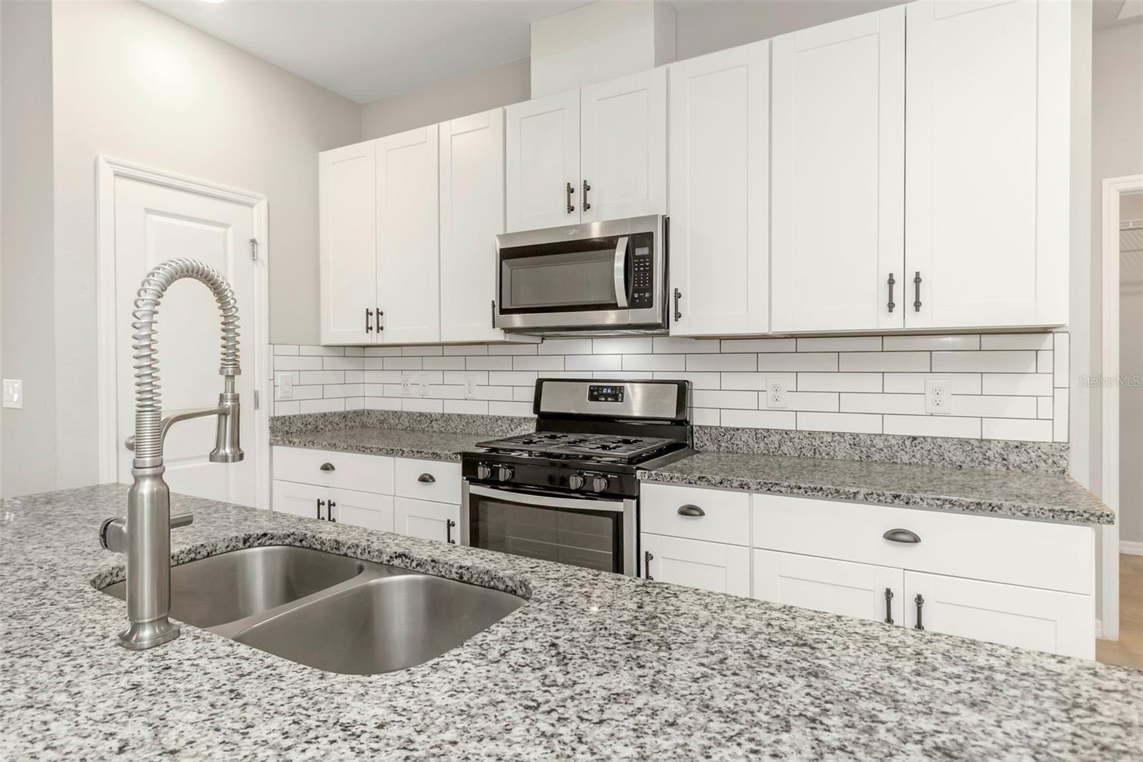 5504 BUNGALOW GROVE CT