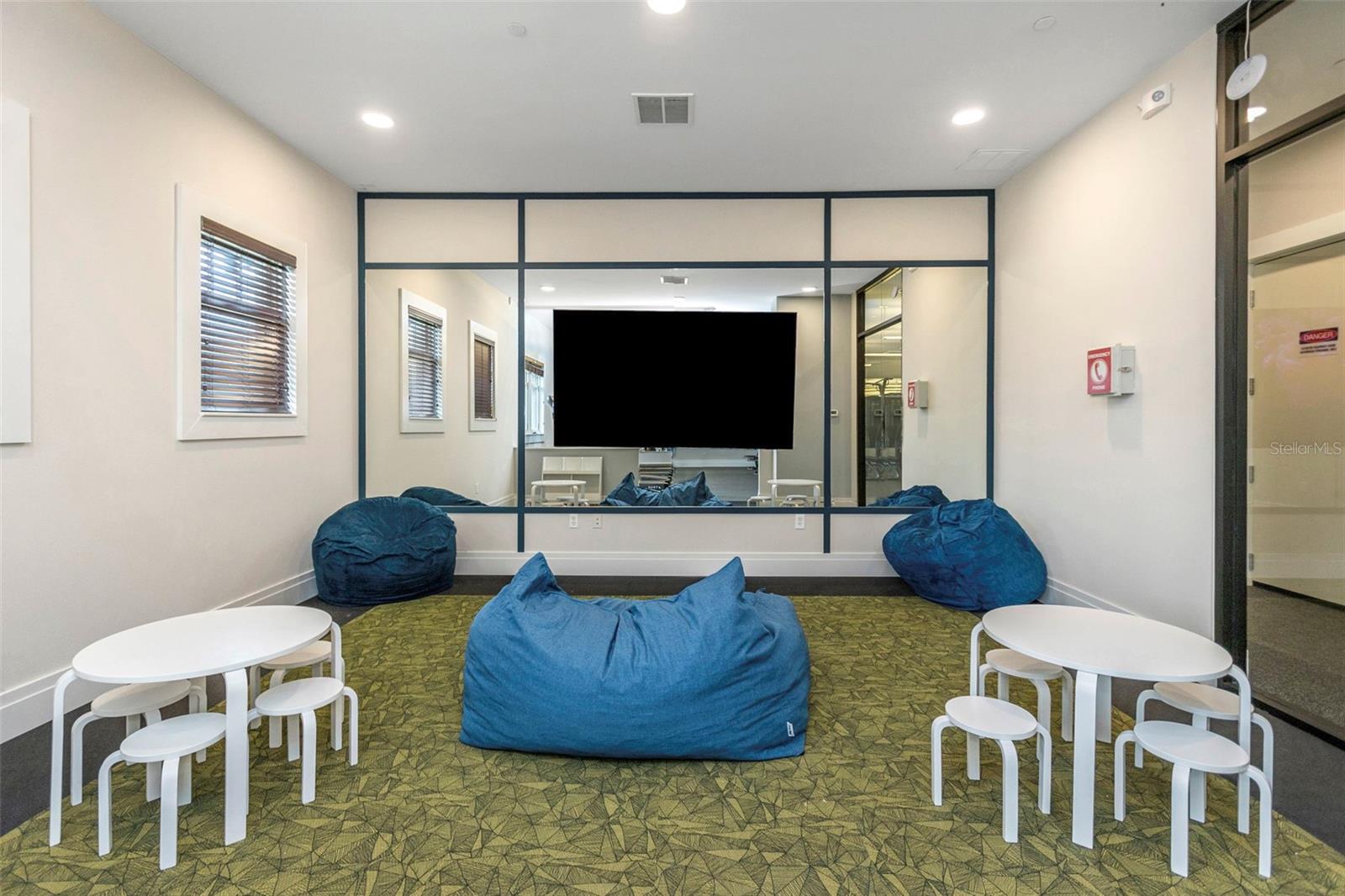 5504 BUNGALOW GROVE CT