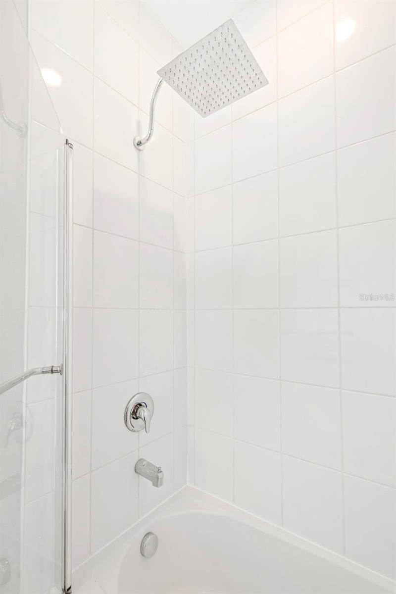 5504 BUNGALOW GROVE CT