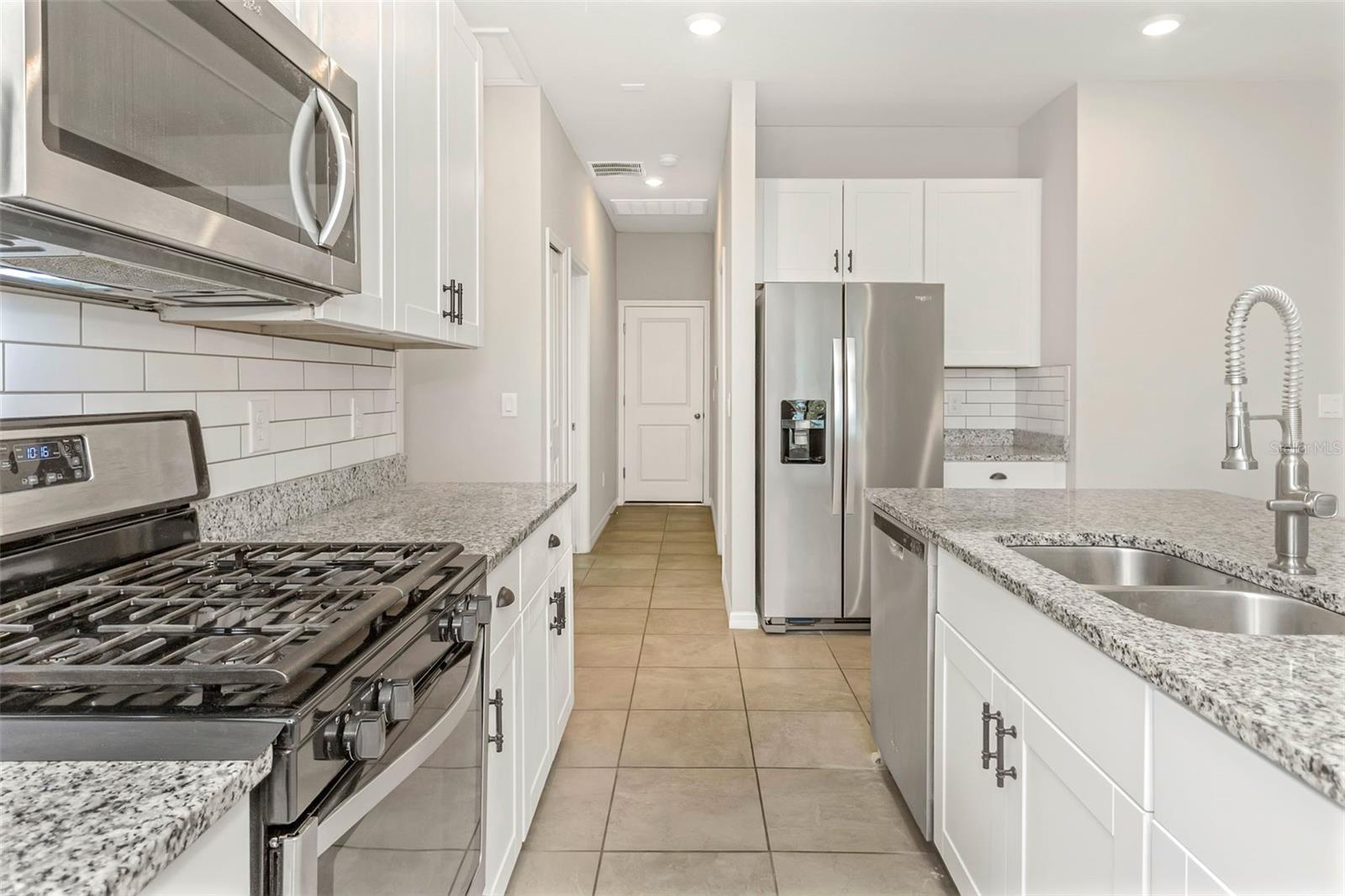 5504 BUNGALOW GROVE CT