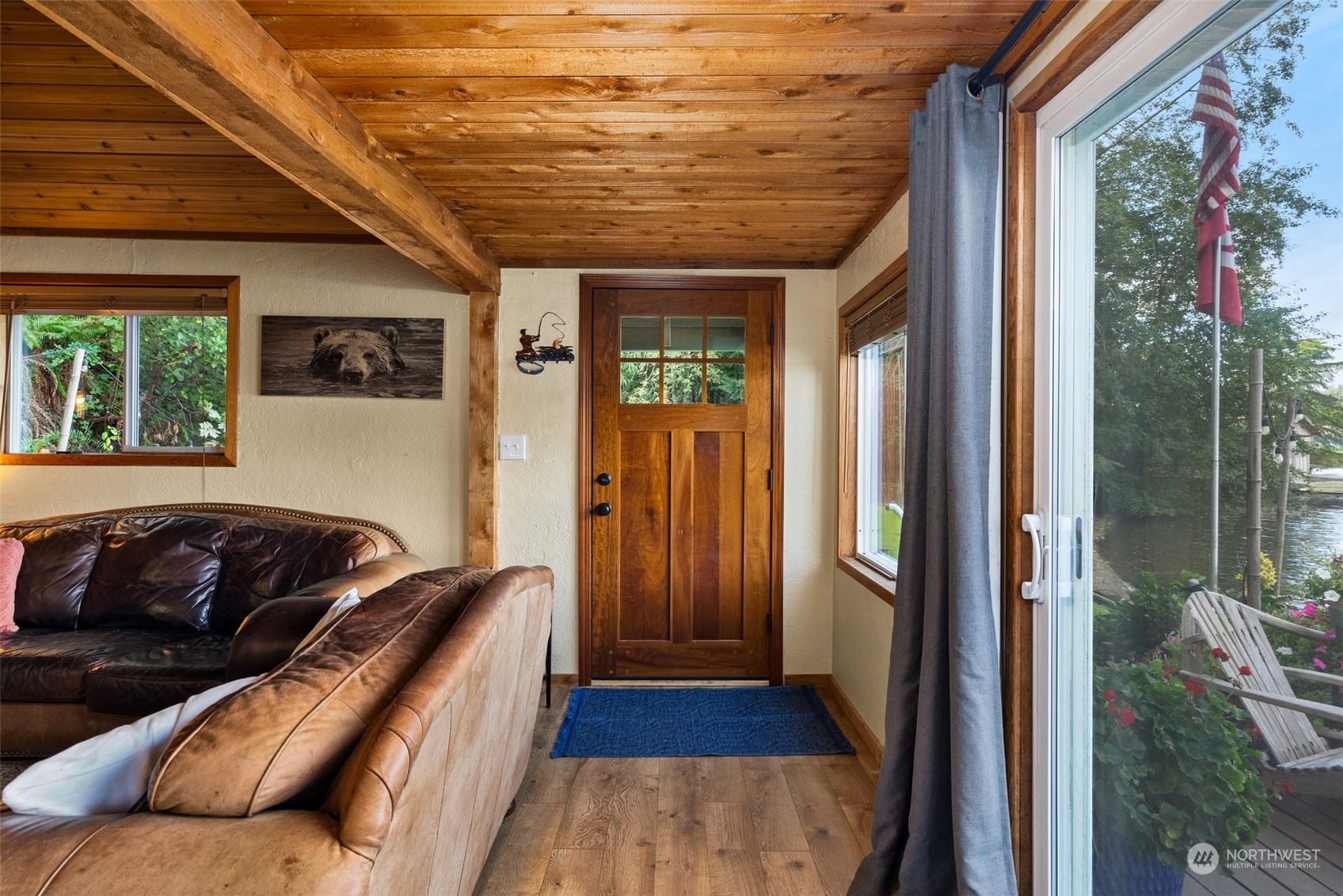 1103 Summit Lake Shore RD NW