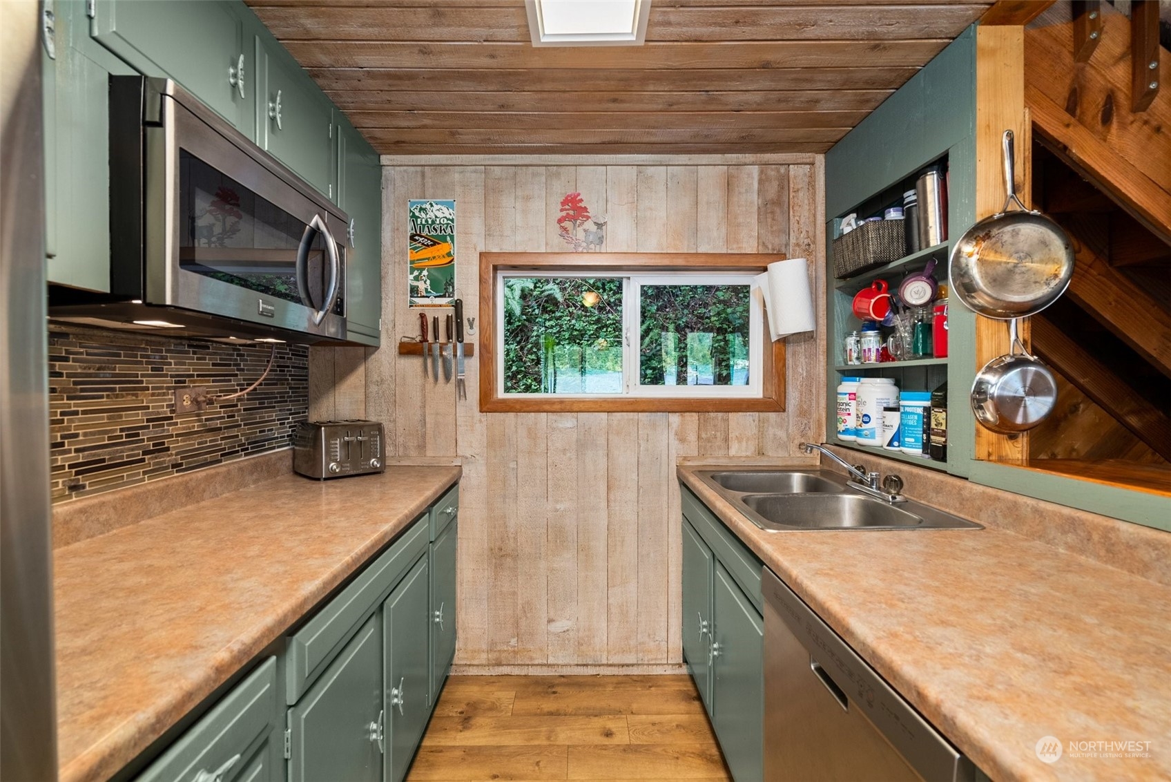 1103 Summit Lake Shore RD NW