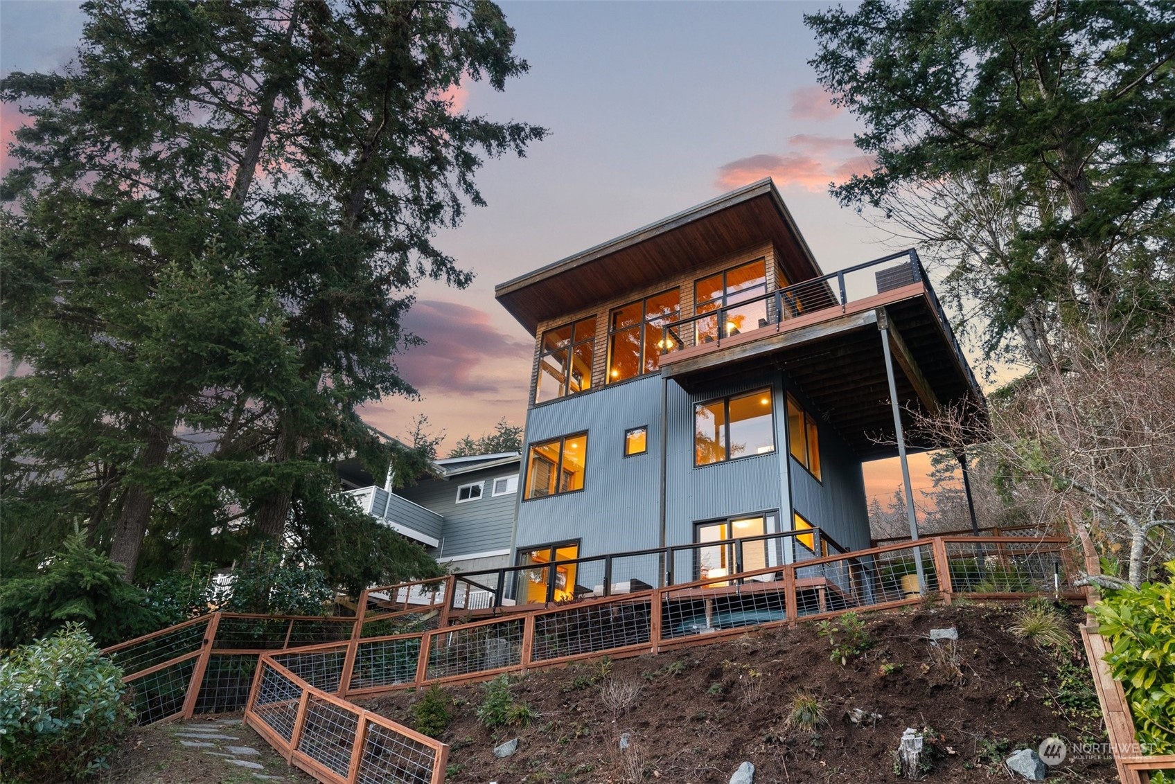 1831 Summit Lake Shore Road NW