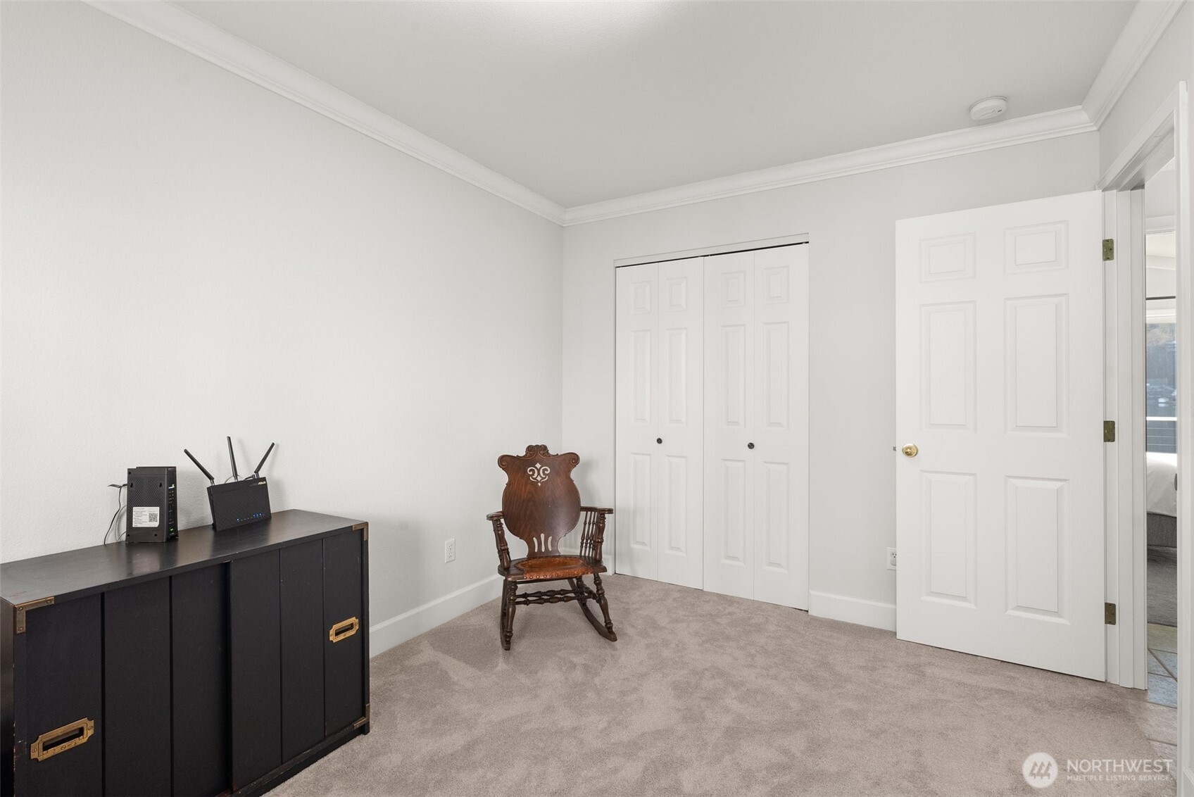 1935 Summit Lak Shore Road NW