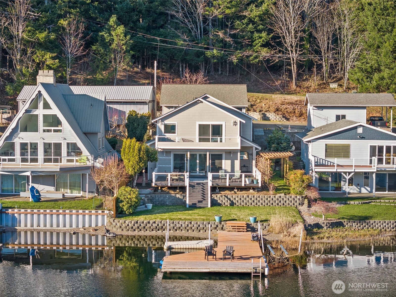 1935 Summit Lak Shore Road NW