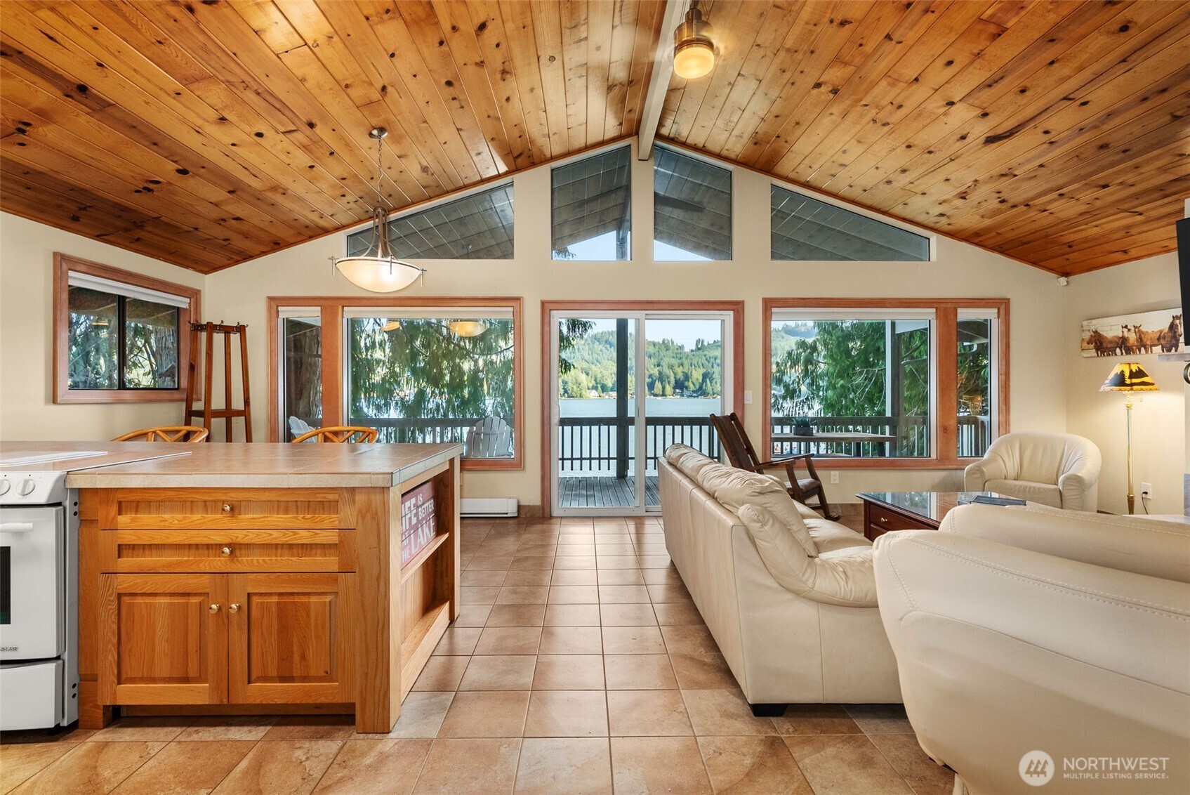 2147 Summit Lake Shore Road NW
