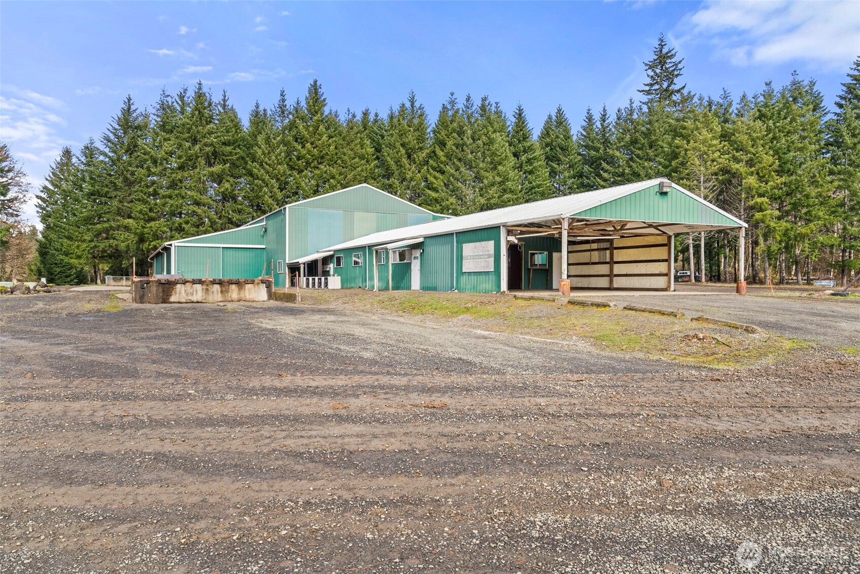 200 SE Clearwater Ridge