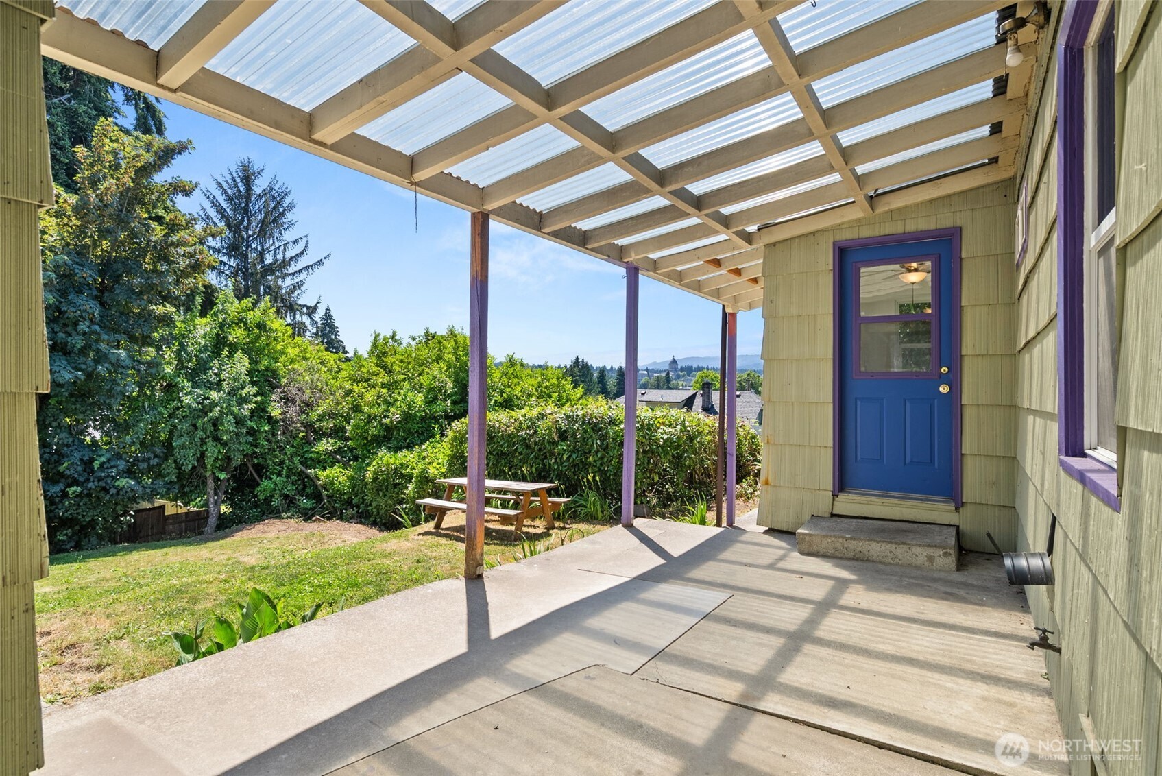 1515 7th Avenue SE