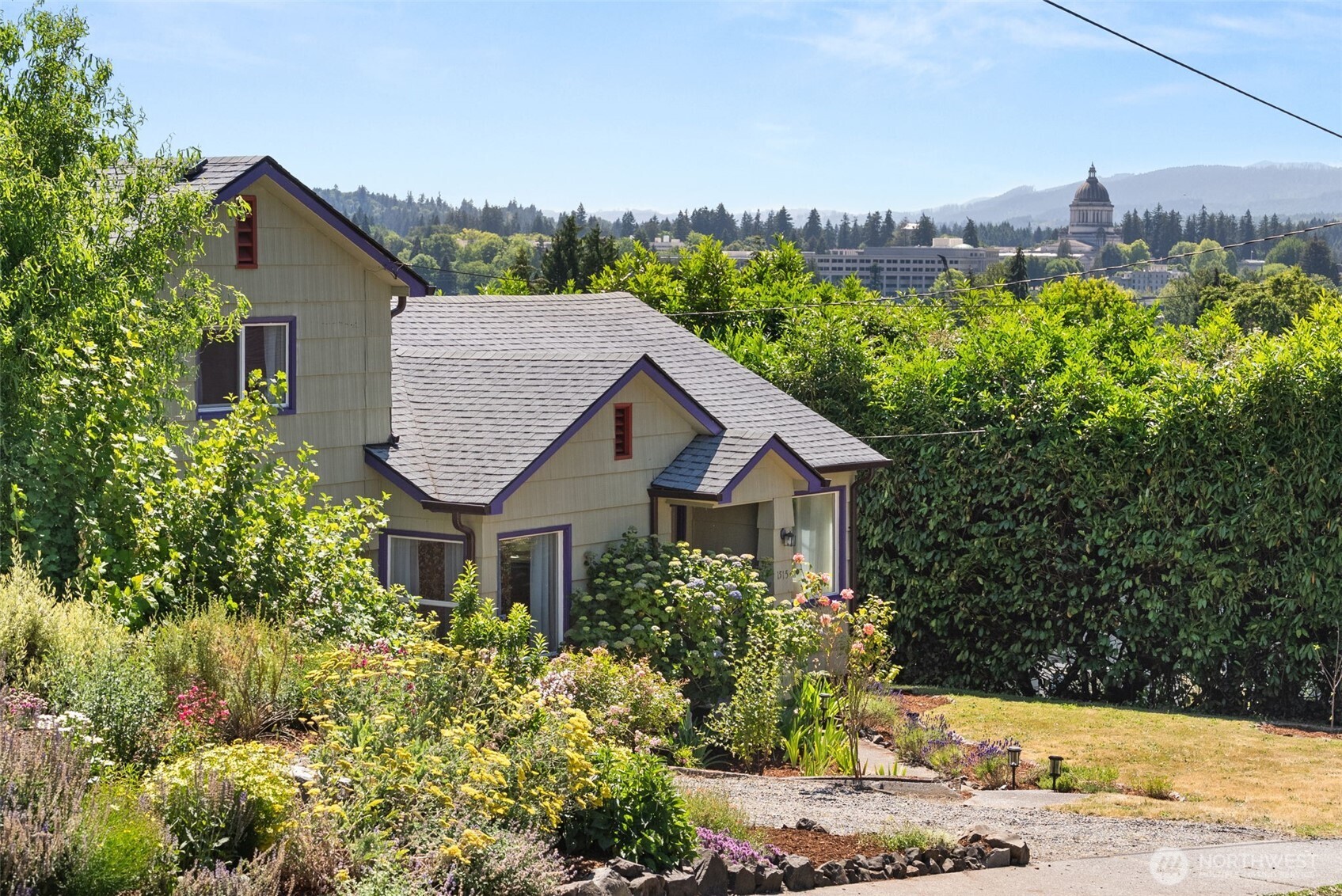 1515 7th Avenue SE