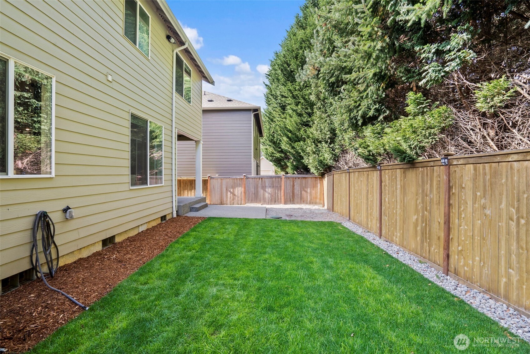 5021 Black Rock Loop SE