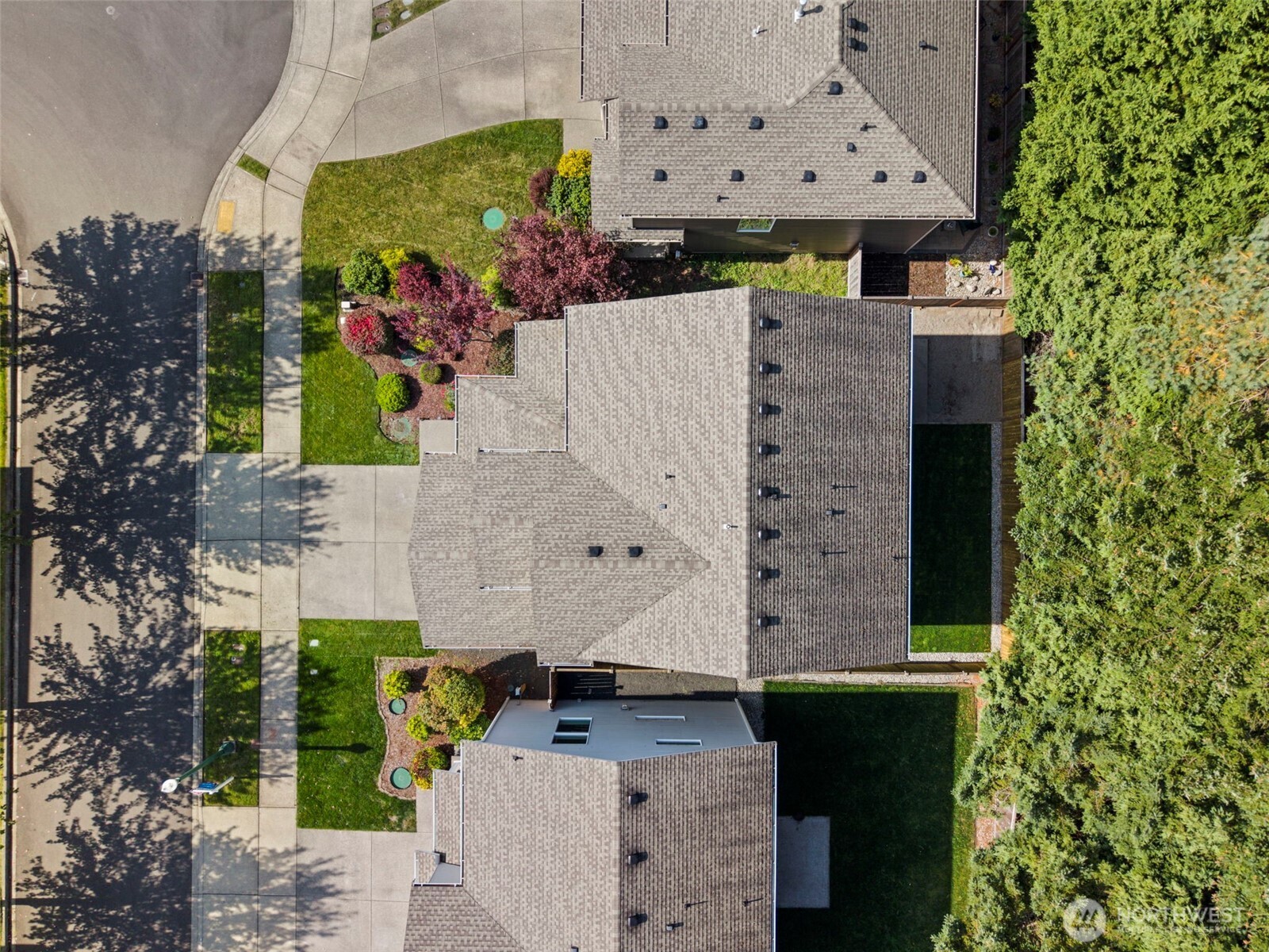 5021 Black Rock Loop SE