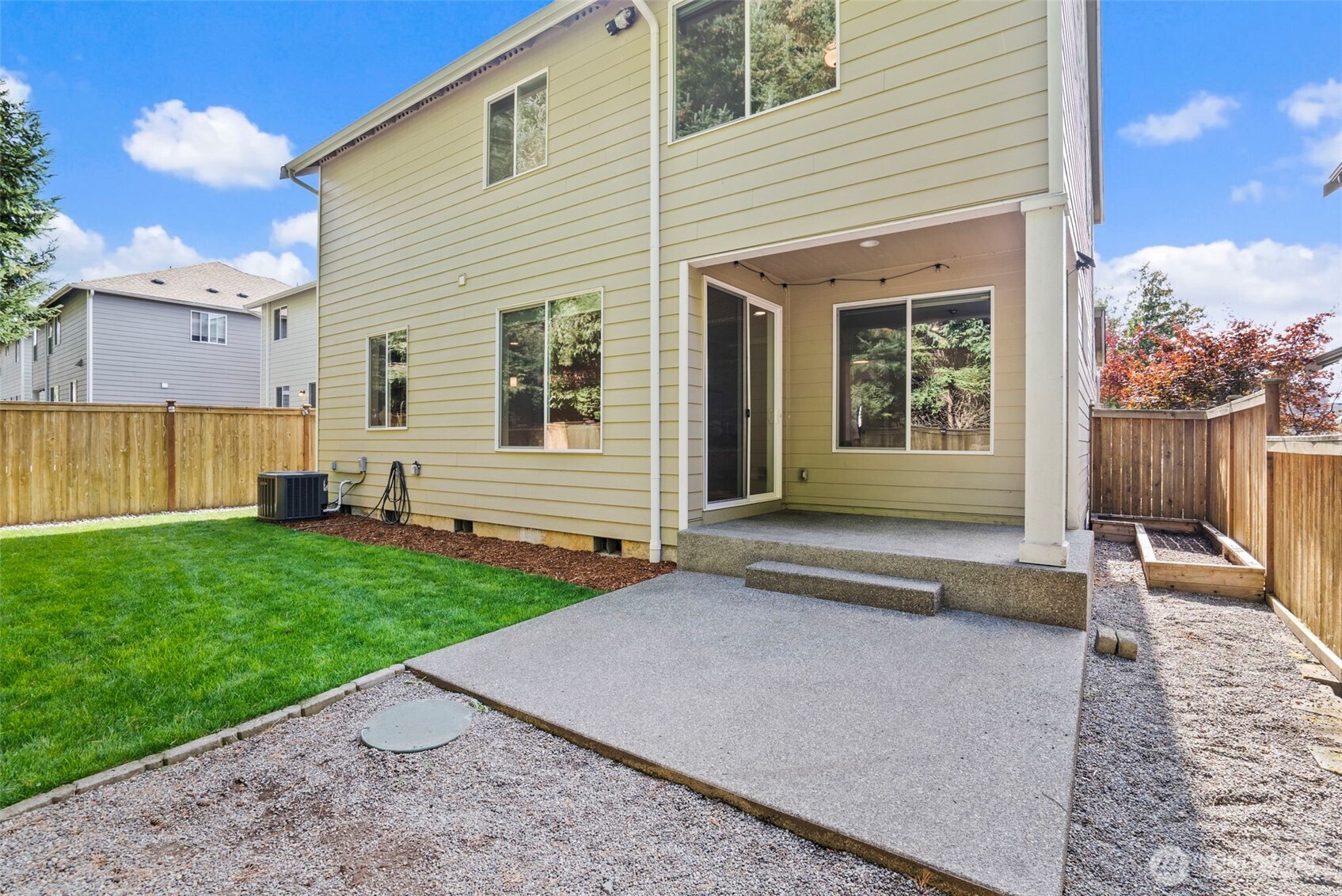 5021 Black Rock Loop SE