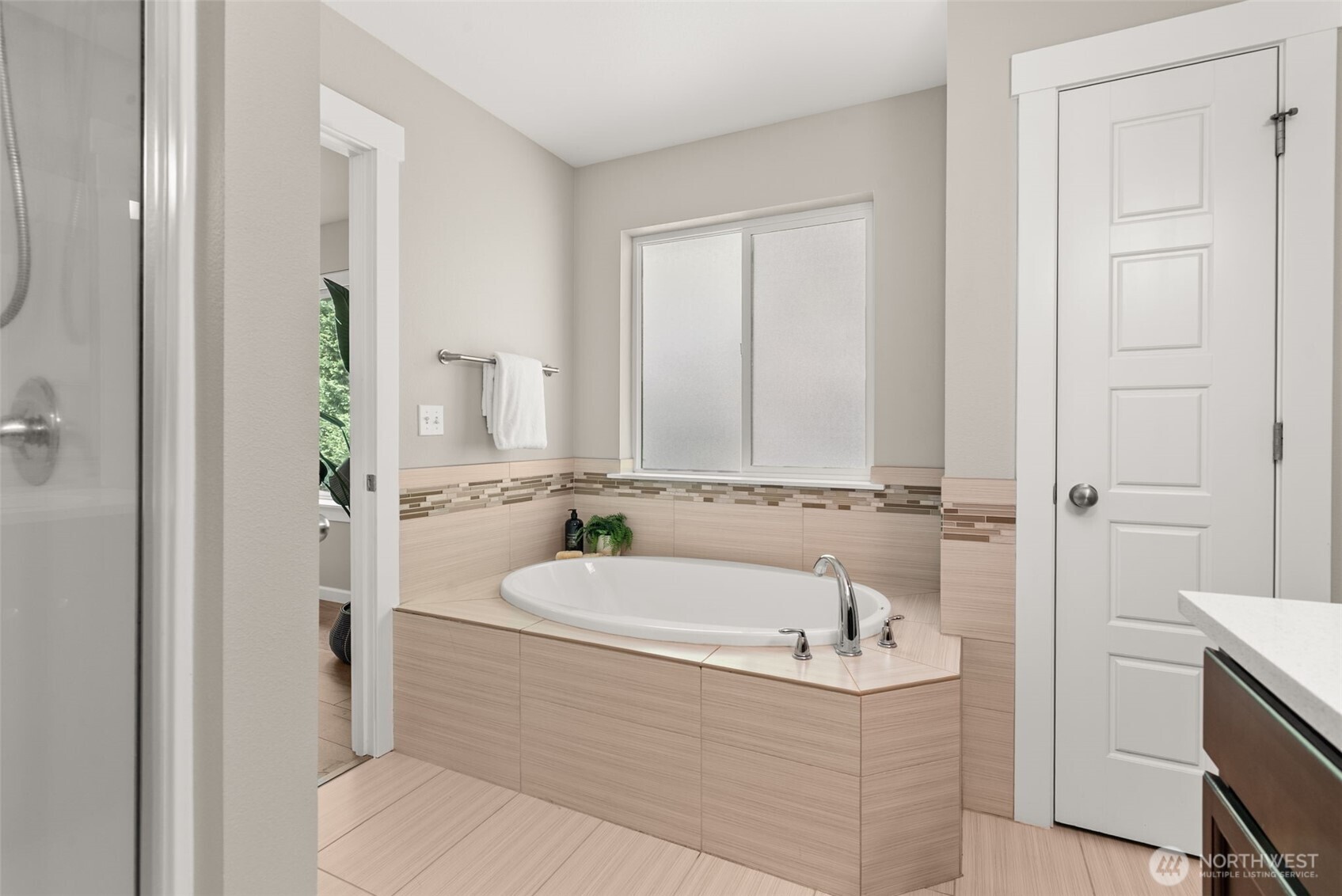 5021 Black Rock Loop SE