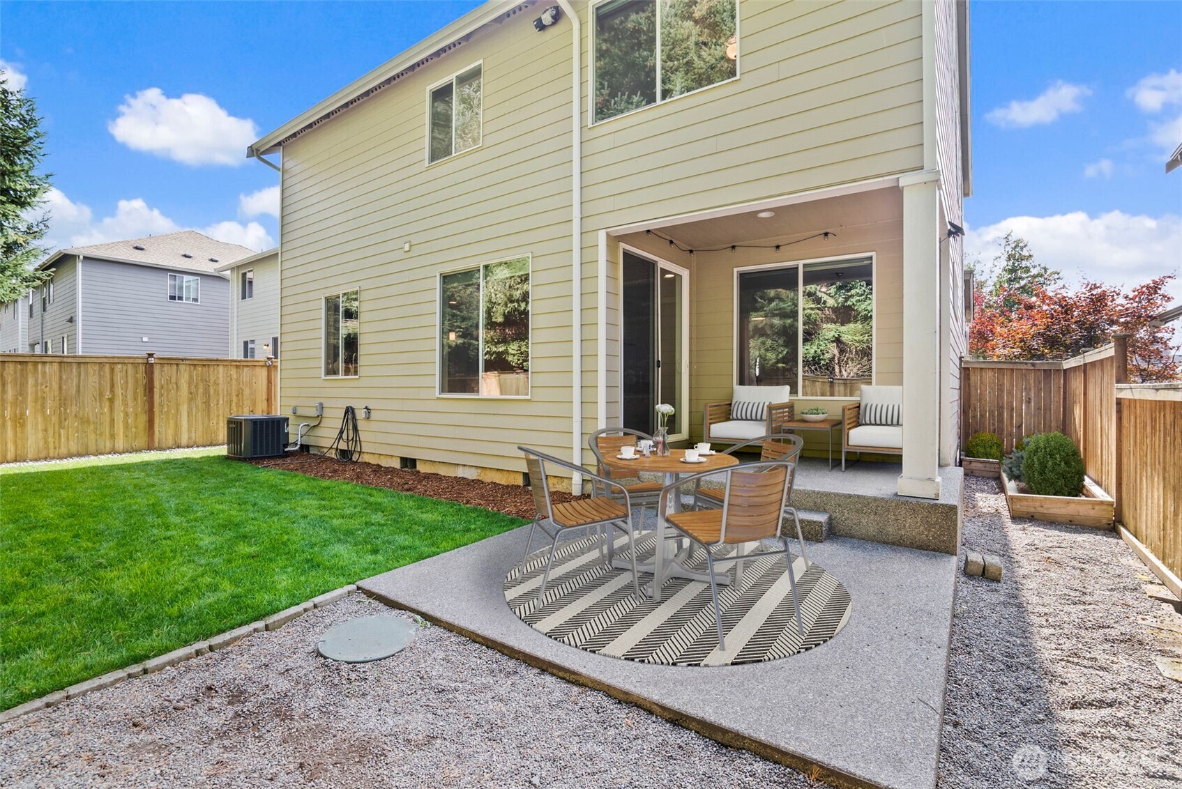 5021 Black Rock Loop SE
