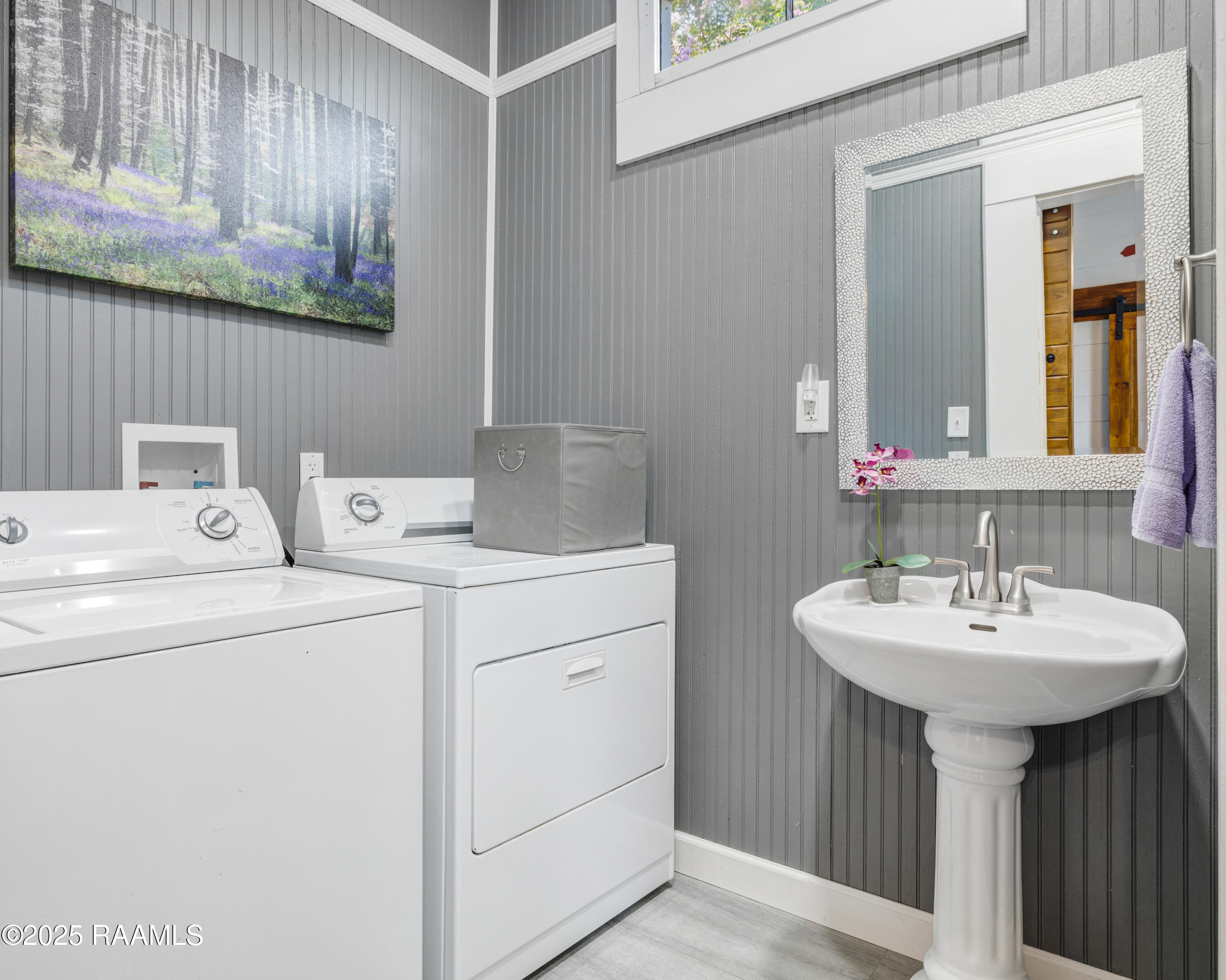 107 W St Peter Street