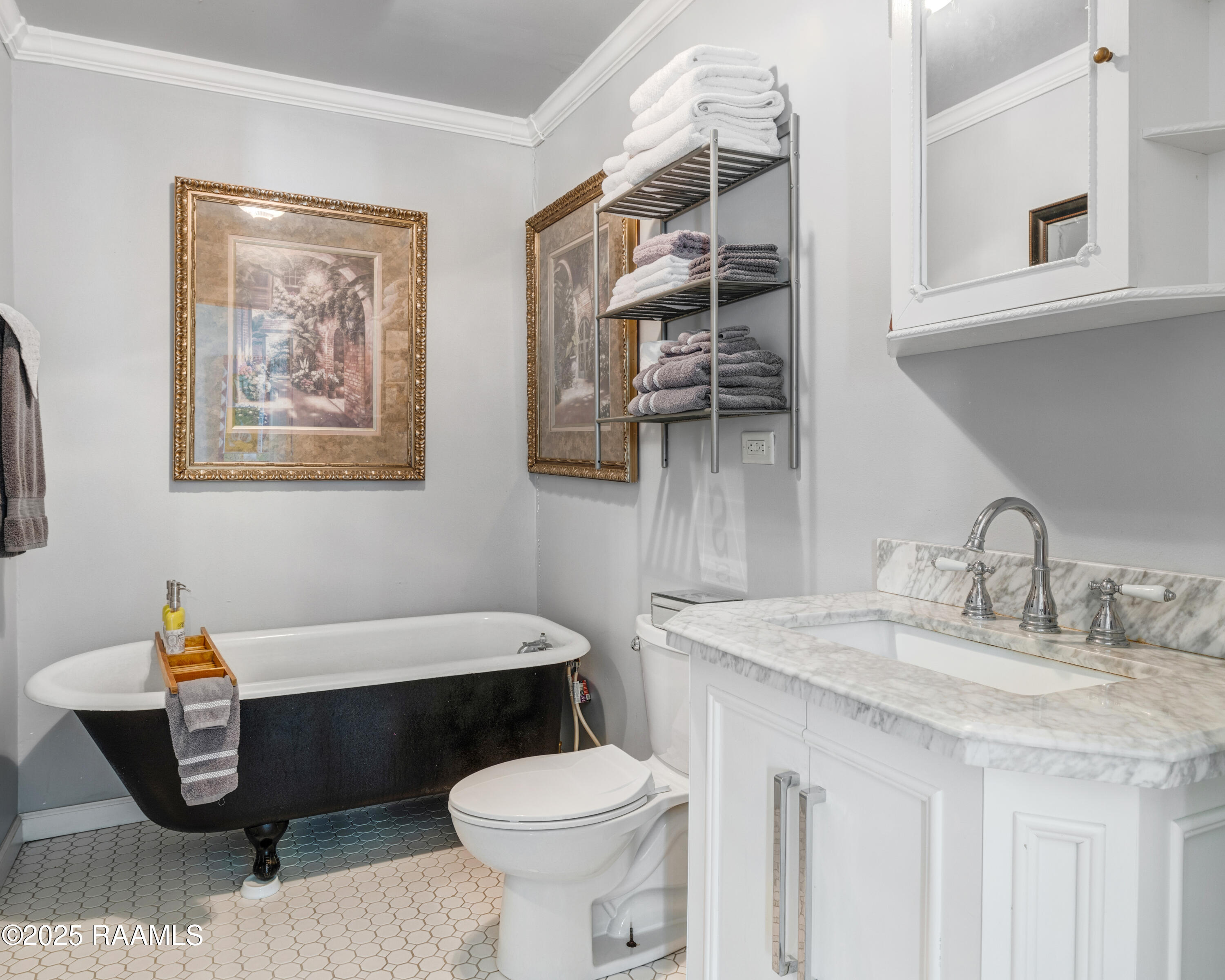 107 W St Peter Street