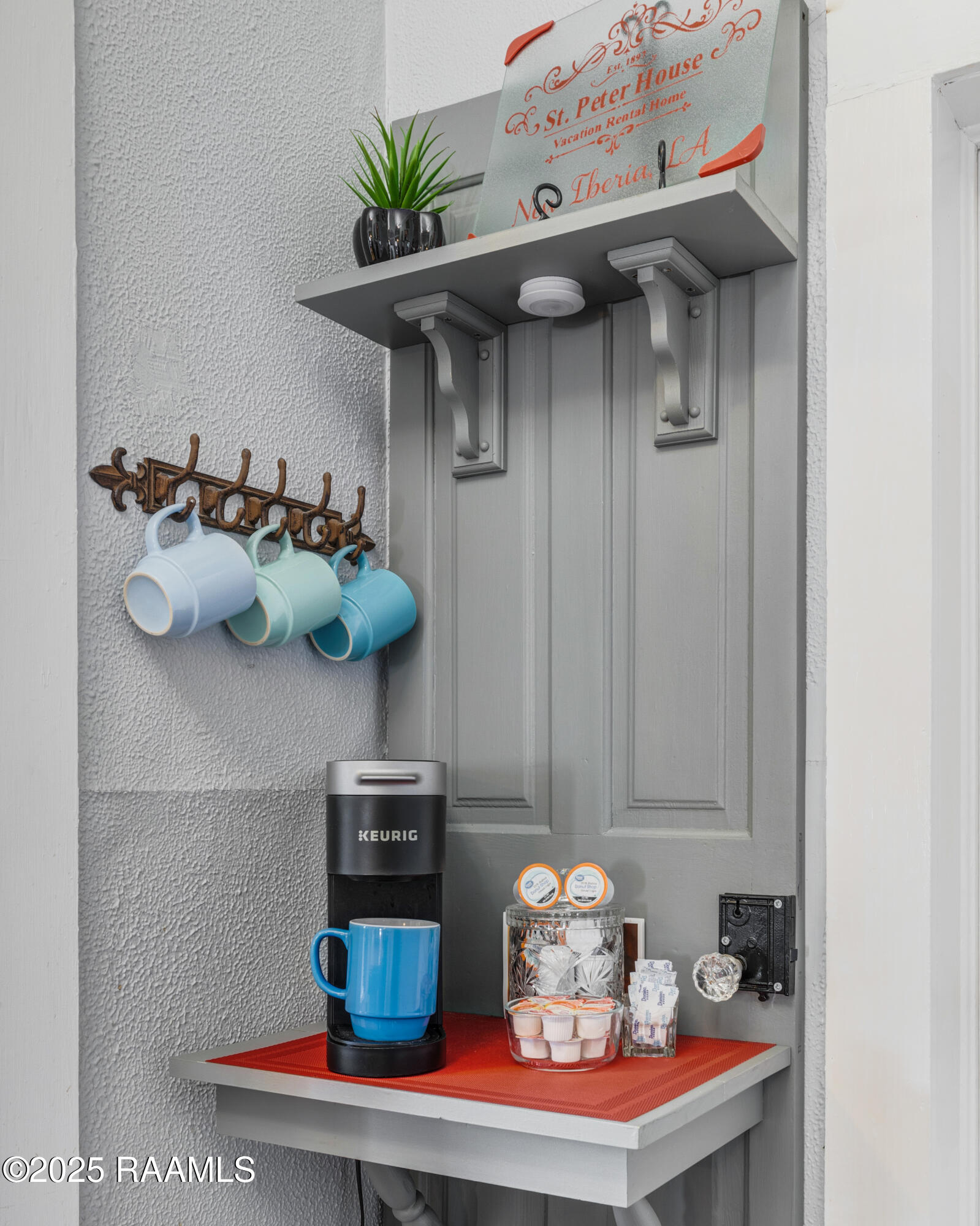 107 W St Peter Street