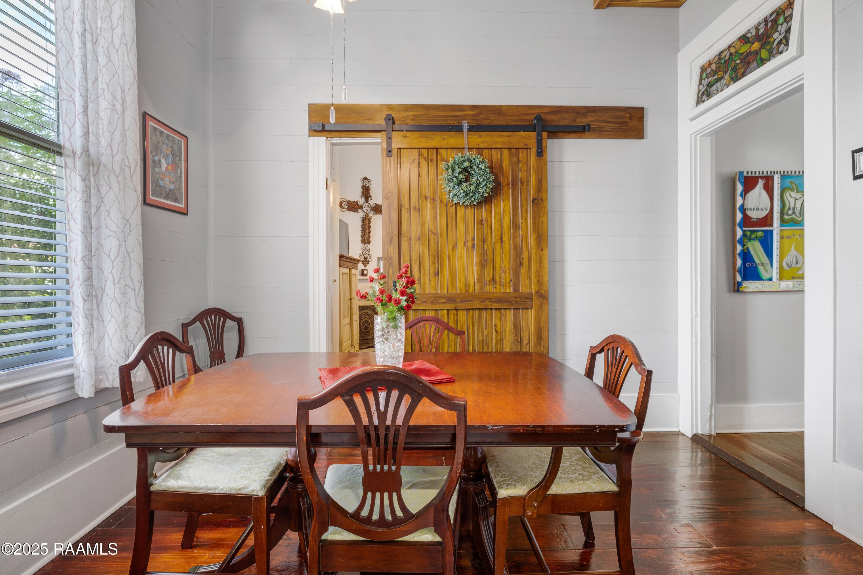 107 W St Peter Street