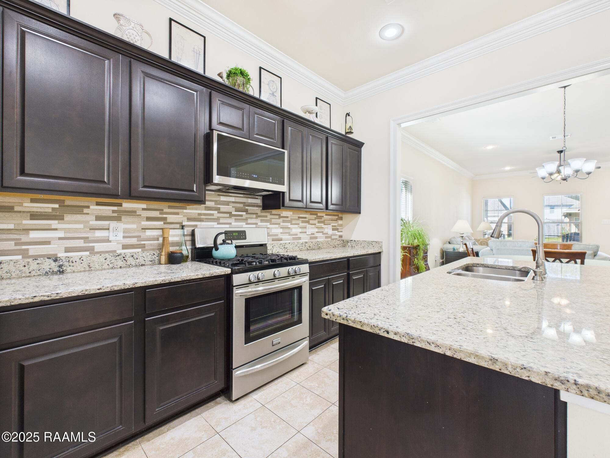 217 Caillou Grove Road